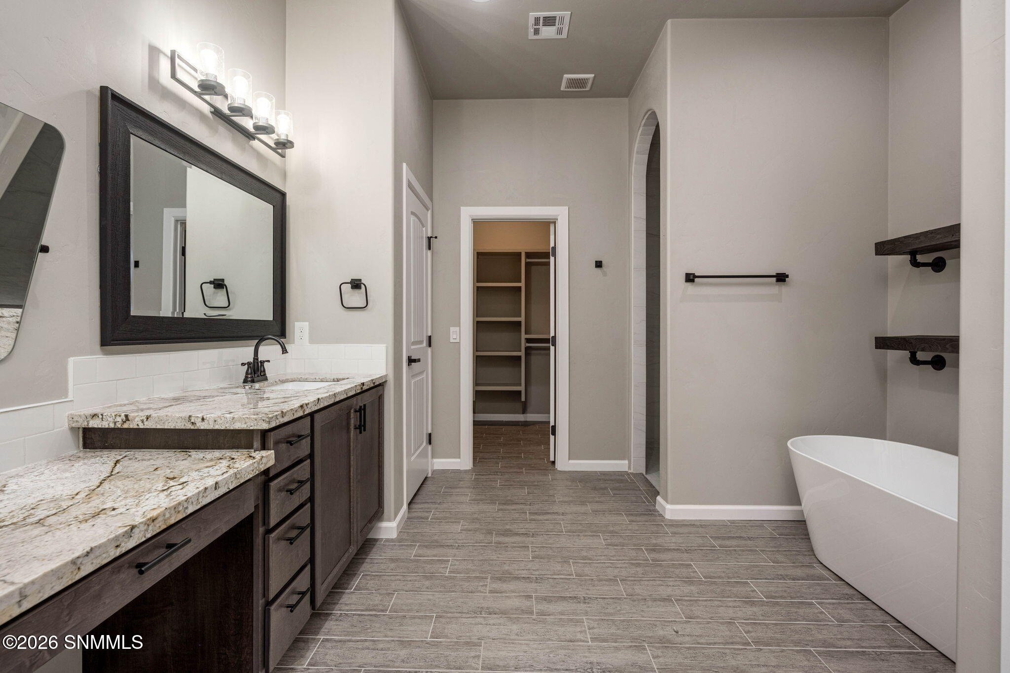 28-web-or-mls-Snappin Homes (EastSprings