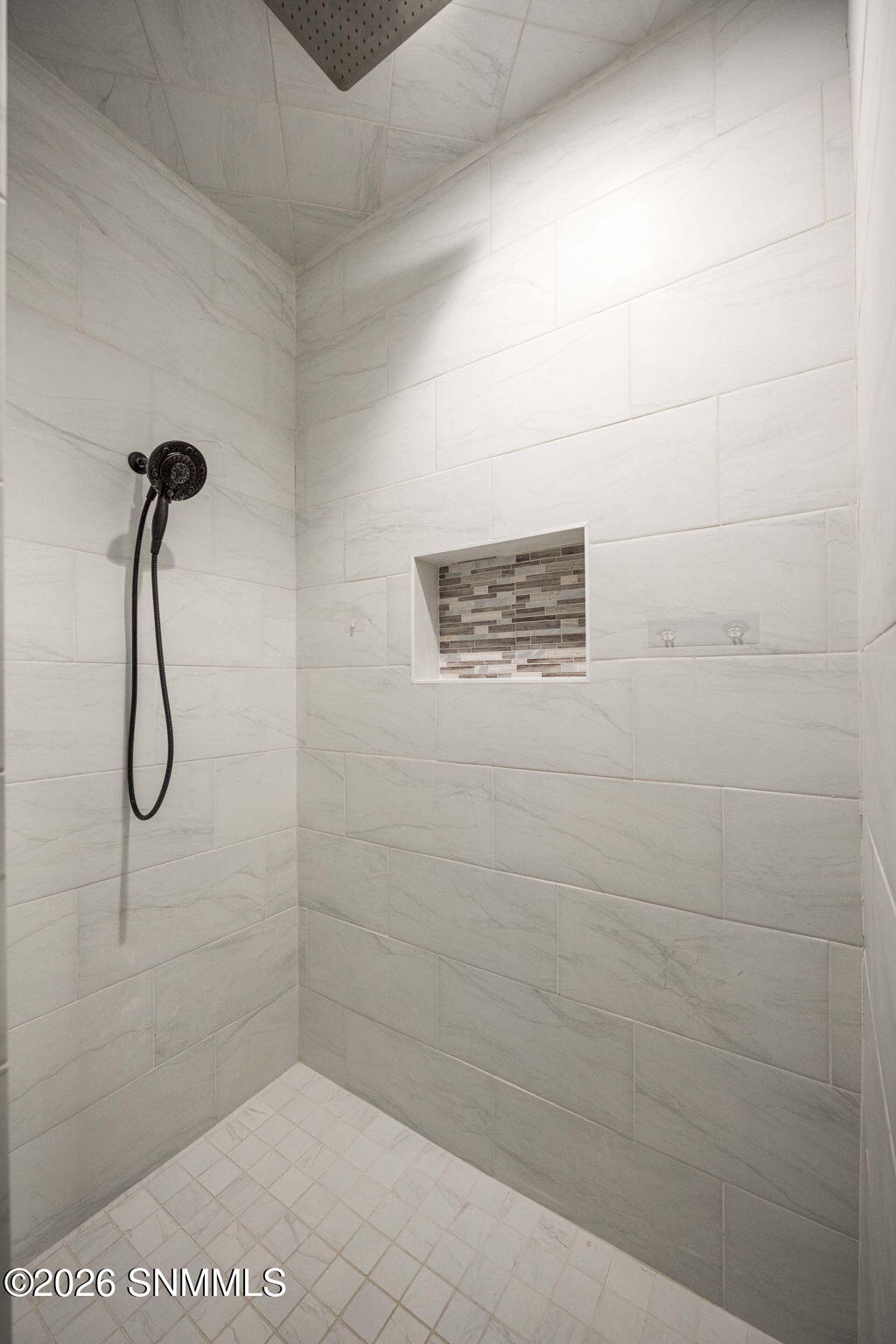 31-web-or-mls-Snappin Homes (EastSprings