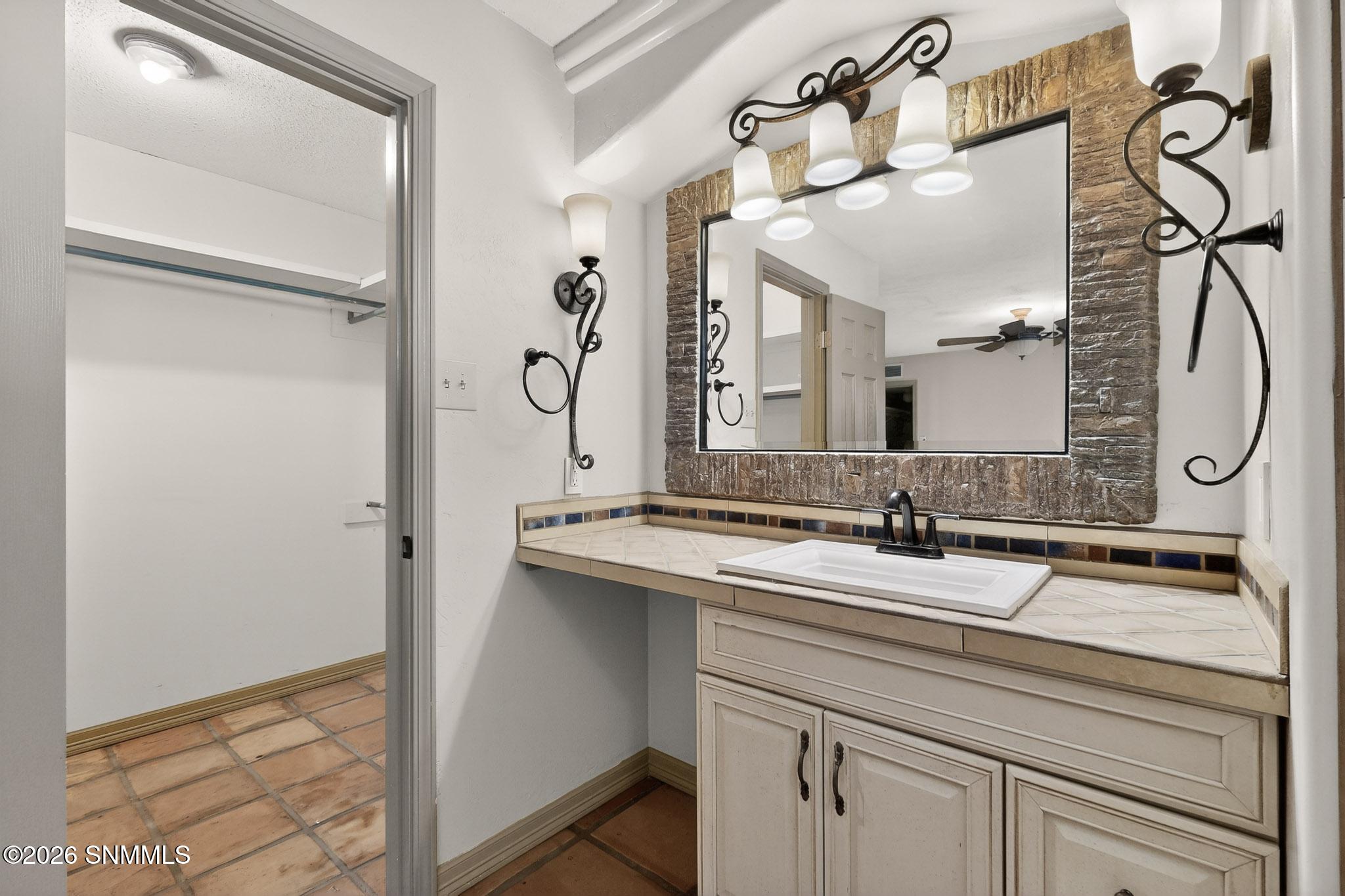 46-3D-Casas-3002-Broadmoor-Dr-02032026_1