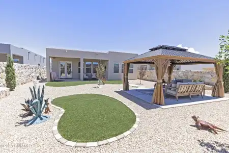 7631 Blue Star Loop, Las Cruces, New Mexico 88012, 4 Bedrooms Bedrooms, ,2.5 BathroomsBathrooms,Residential,For Sale,Blue Star,2600288