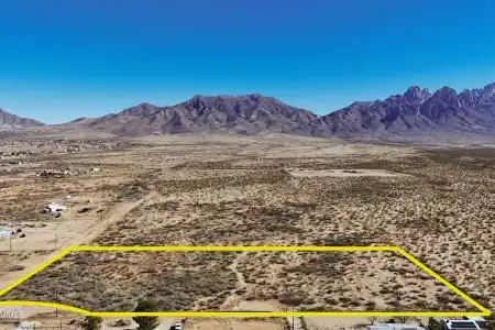 9200 Floret Lane, Las Cruces, New Mexico 88011, ,Land,For Sale,Floret Lane,2600290