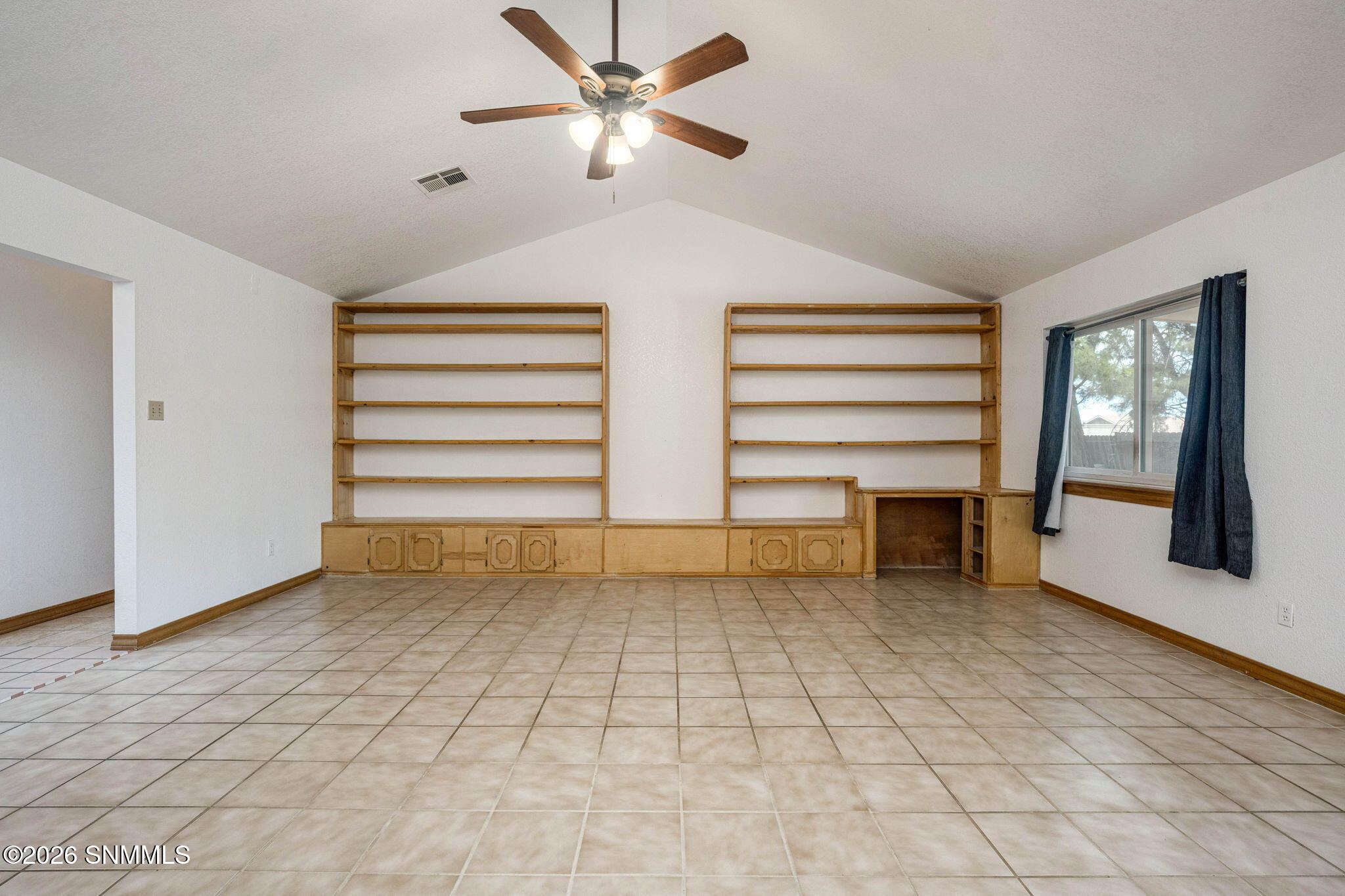 11-web-or-mls-Snappin Homes (Suzanne755)