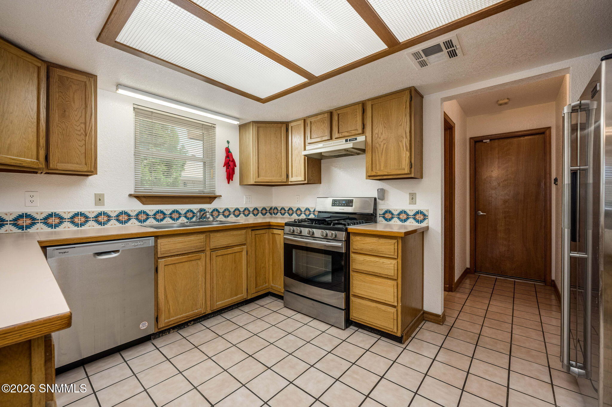 14-web-or-mls-Snappin Homes (Suzanne755)