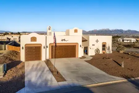 1622 Calle De Valezquez, Las Cruces, New Mexico 88007, 2 Bedrooms Bedrooms, ,2.5 BathroomsBathrooms,Residential,For Sale,Calle De Valezquez,2600299