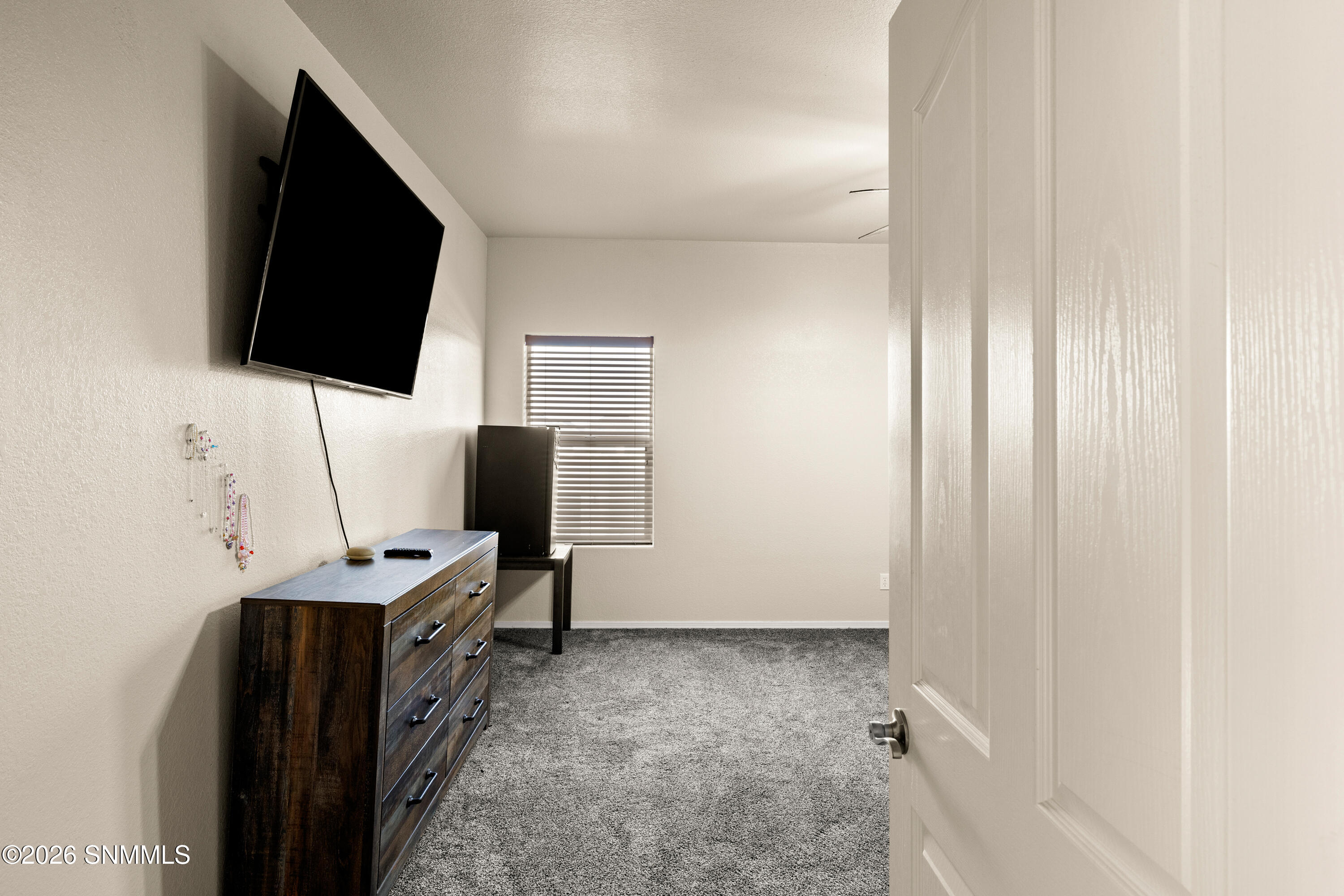 4523-Camino-Dos-Vidas-MLS-Camera-Guy-17