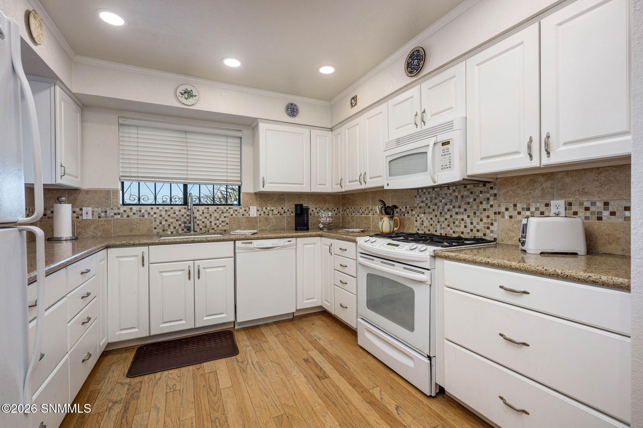 19-web-or-mls-Snappin Homes (Senna4000)-