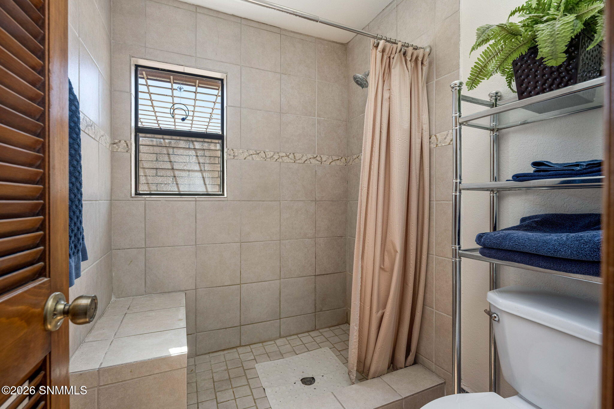 33-web-or-mls-Snappin Homes (Senna4000)-