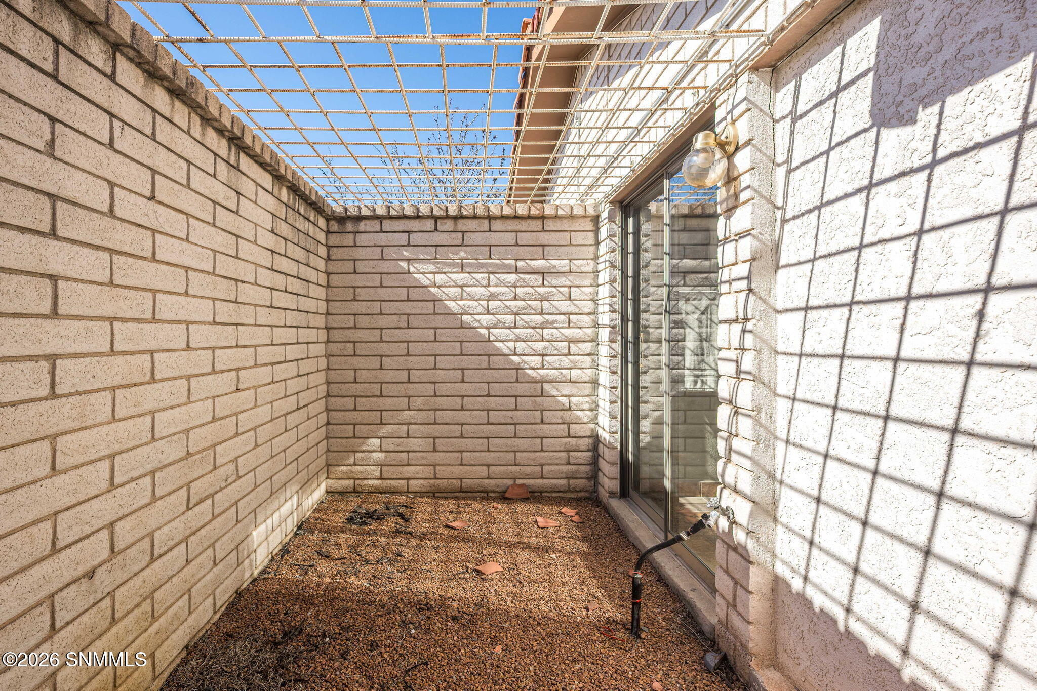 42-web-or-mls-Snappin Homes (Senna4000)-