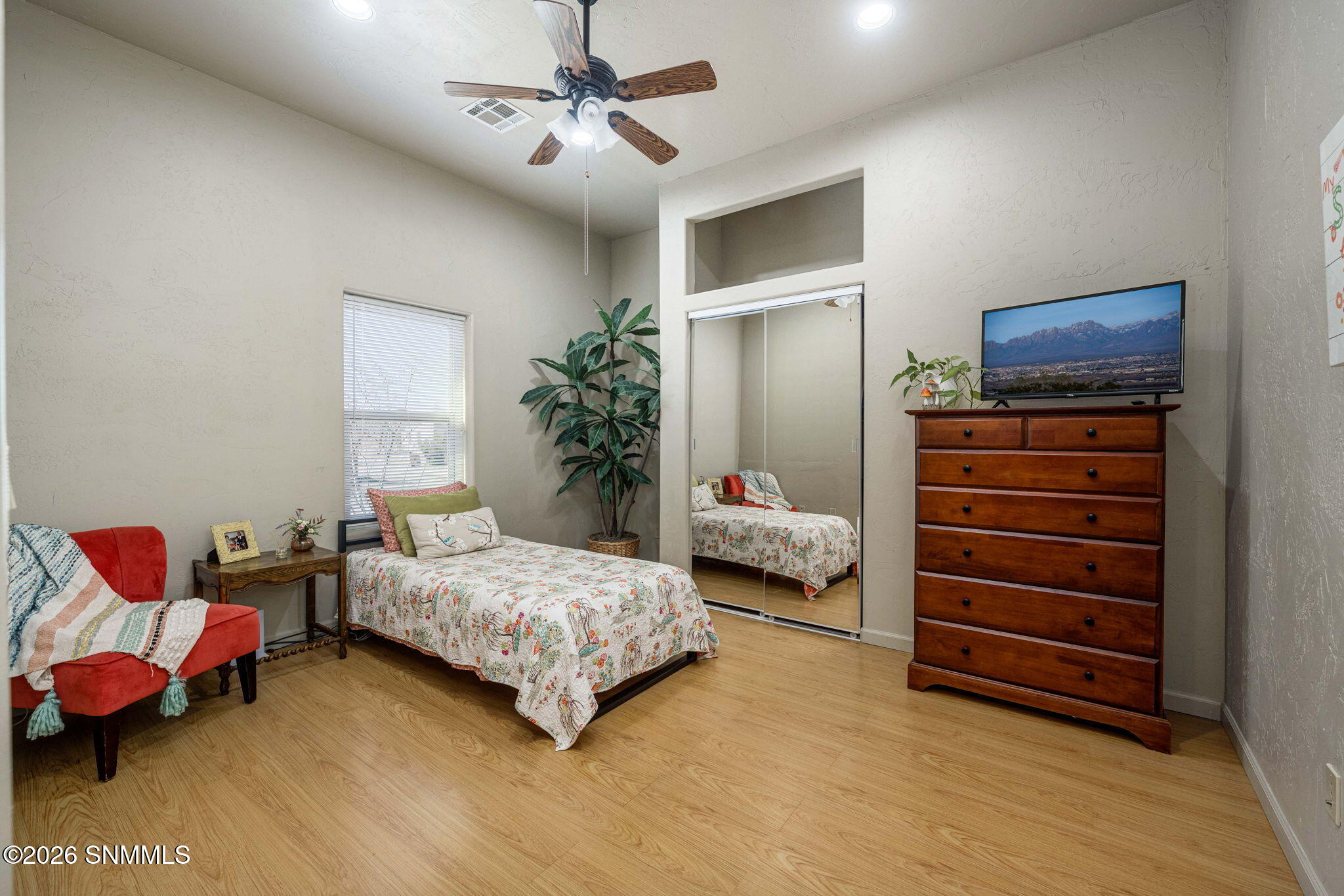 32-web-or-mls-Snappin Homes (DustyPrints