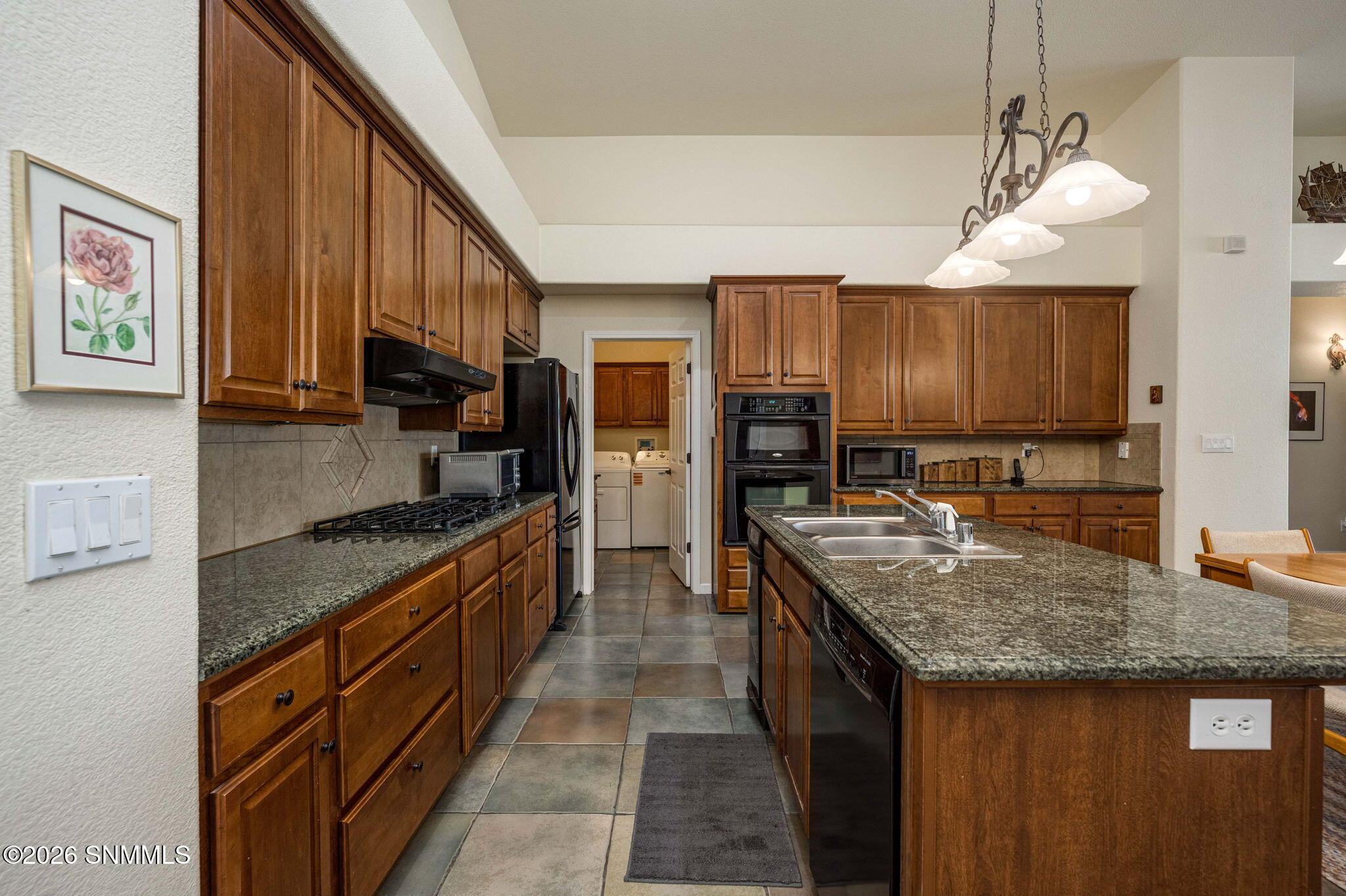 10-web-or-mls-Snappin Homes (Longbow2990