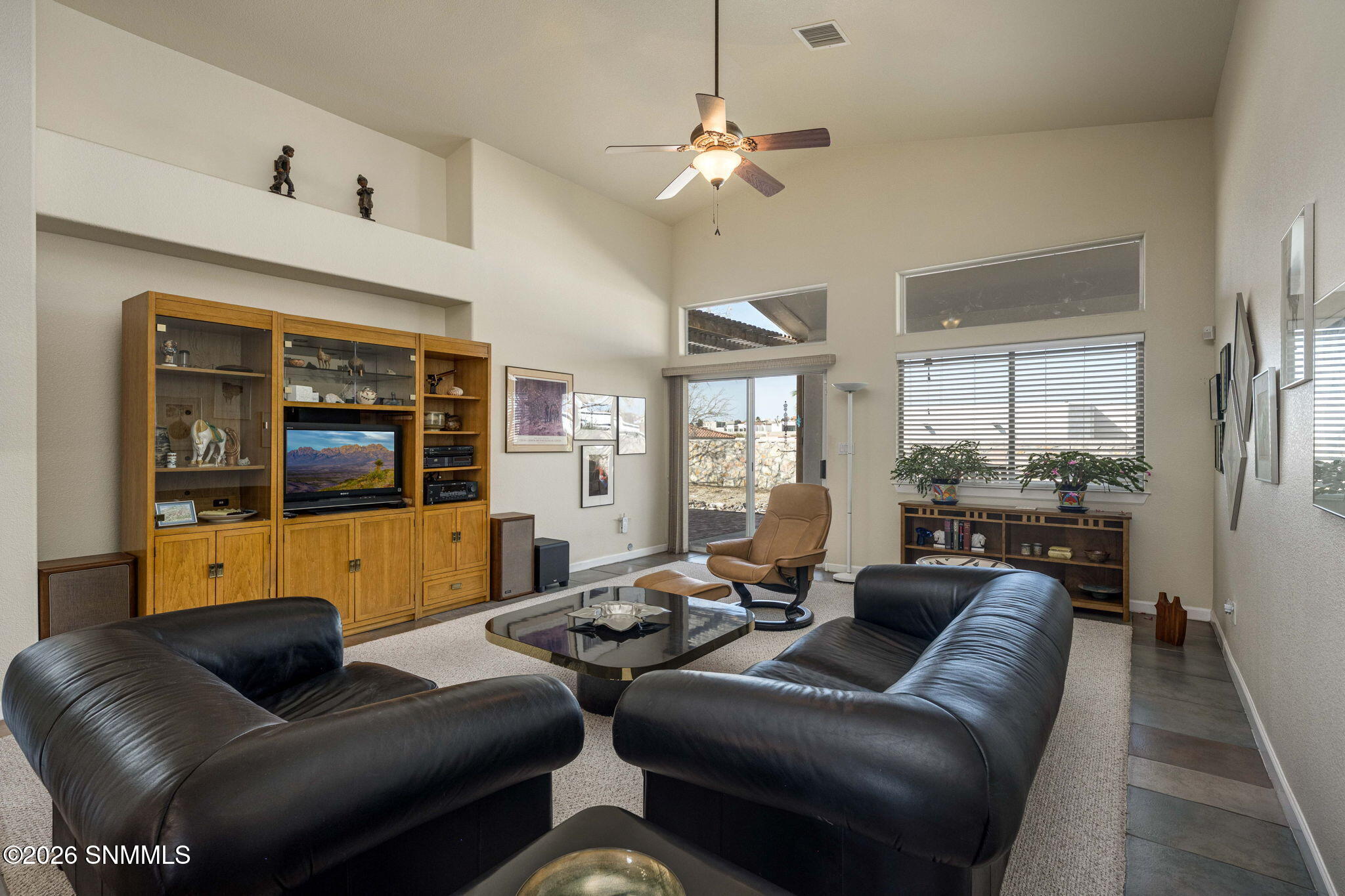 14-web-or-mls-Snappin Homes (Longbow2990