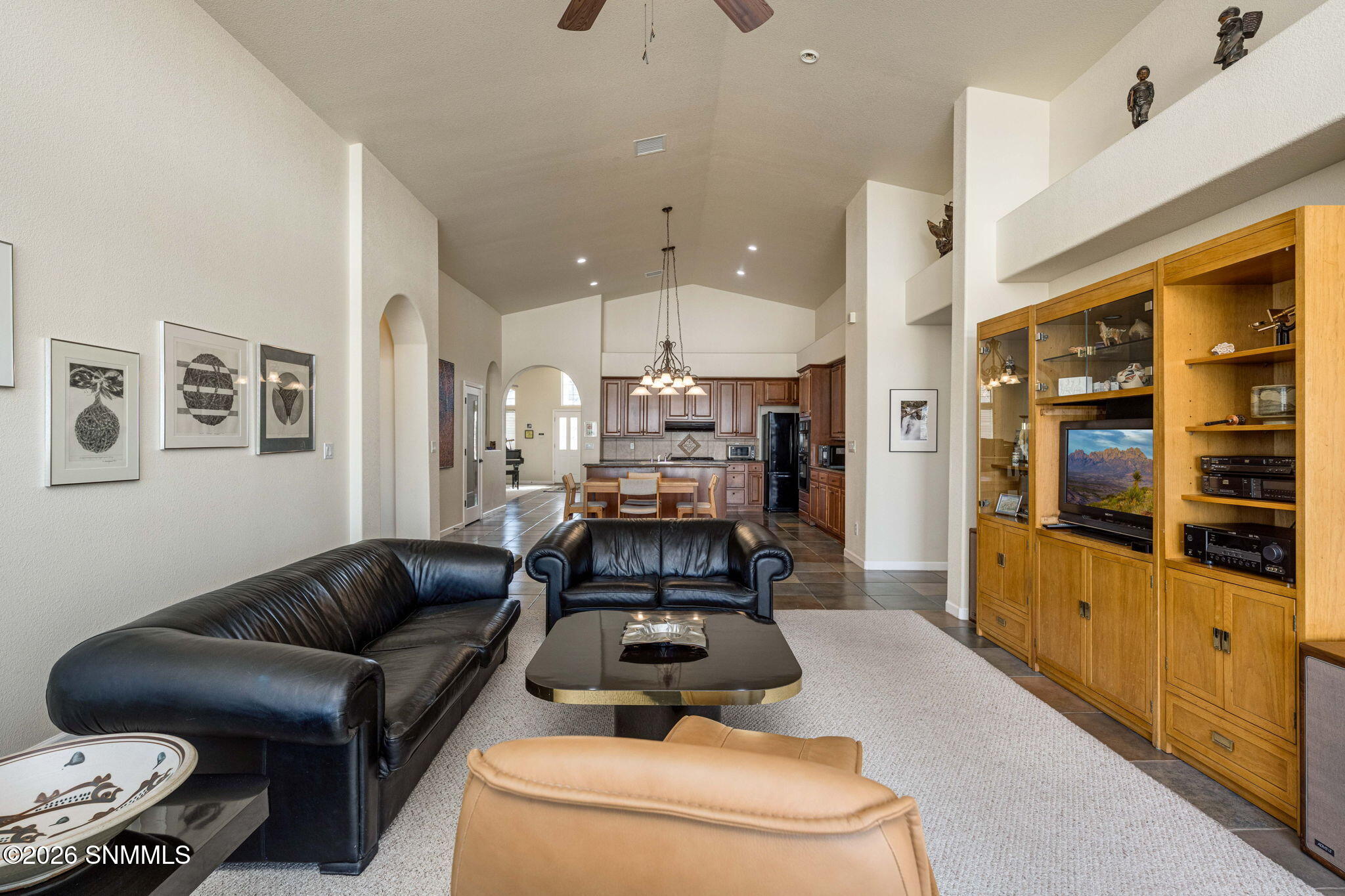 15-web-or-mls-Snappin Homes (Longbow2990