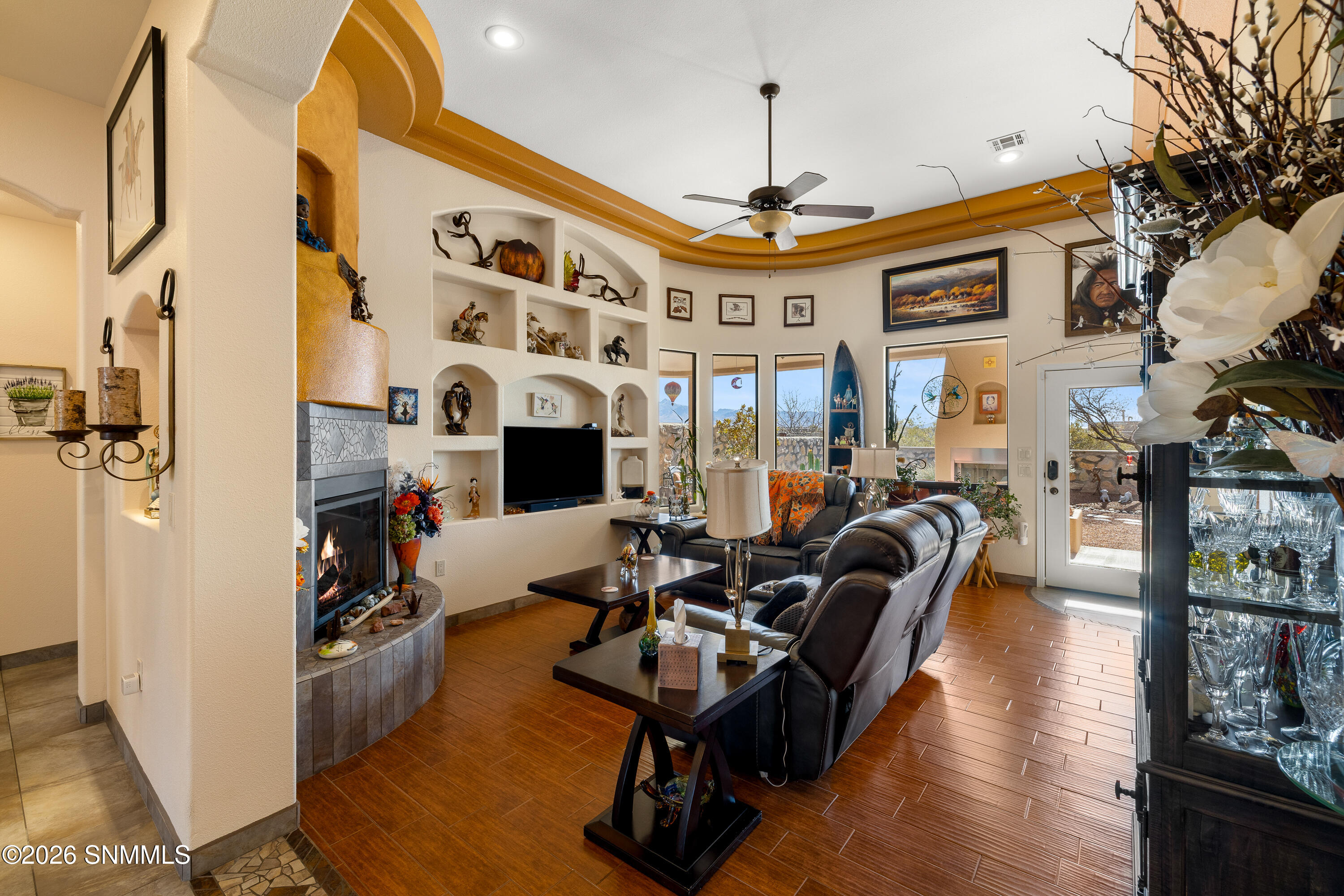 4382 -Isleta-Ct-MLS-Cama-Guy-18