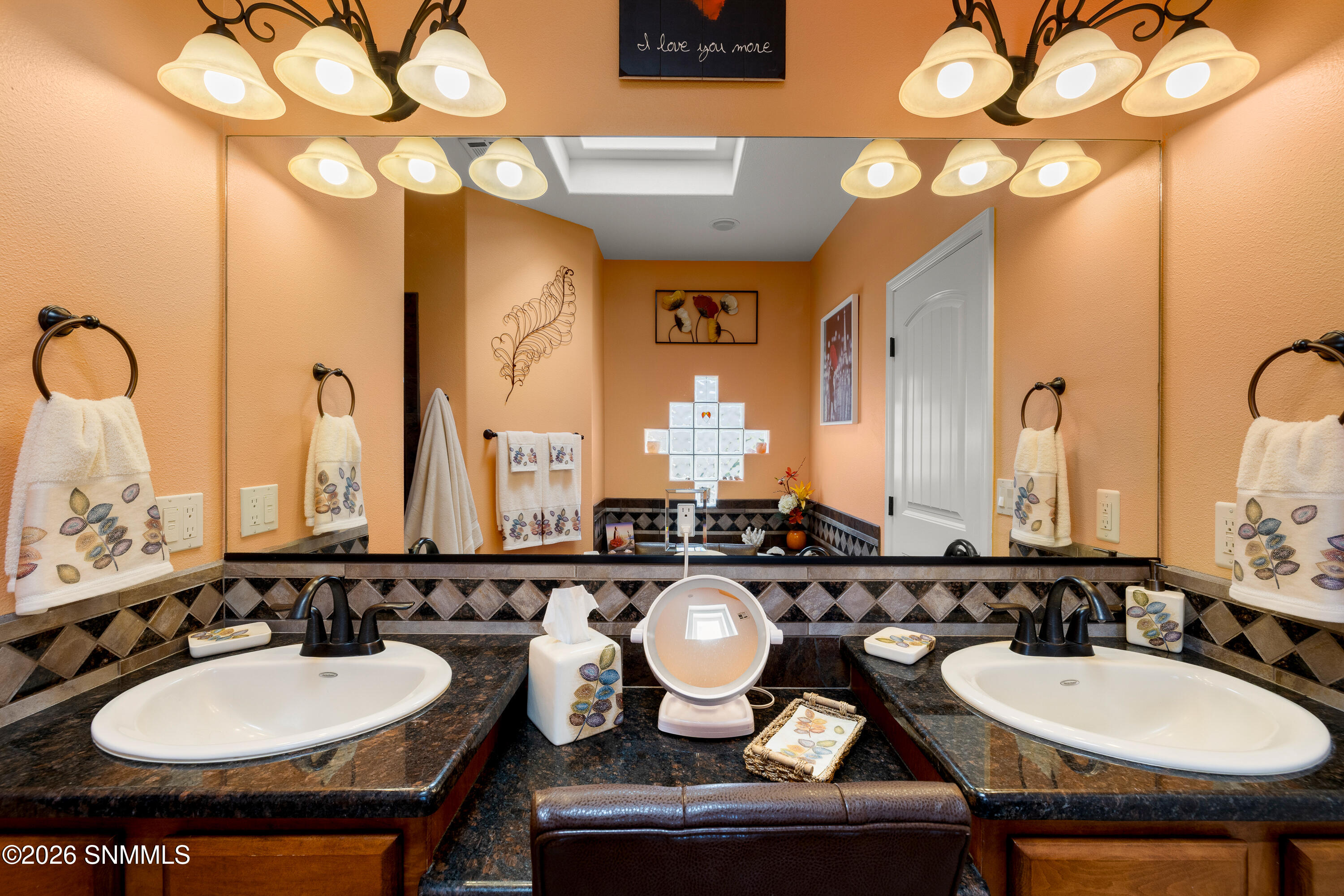 4382 -Isleta-Ct-MLS-Cama-Guy-29