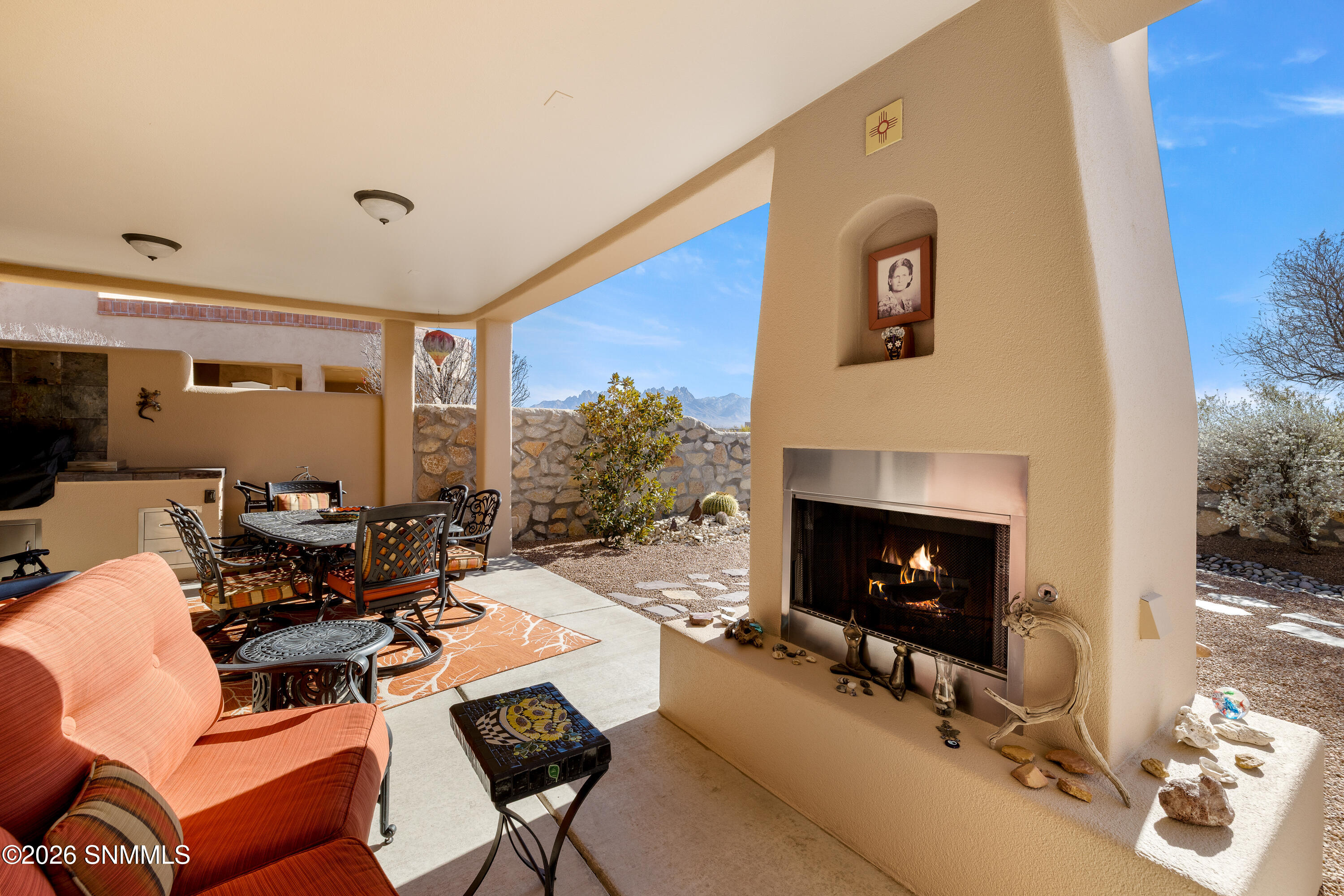 4382 -Isleta-Ct-MLS-Cama-Guy-32