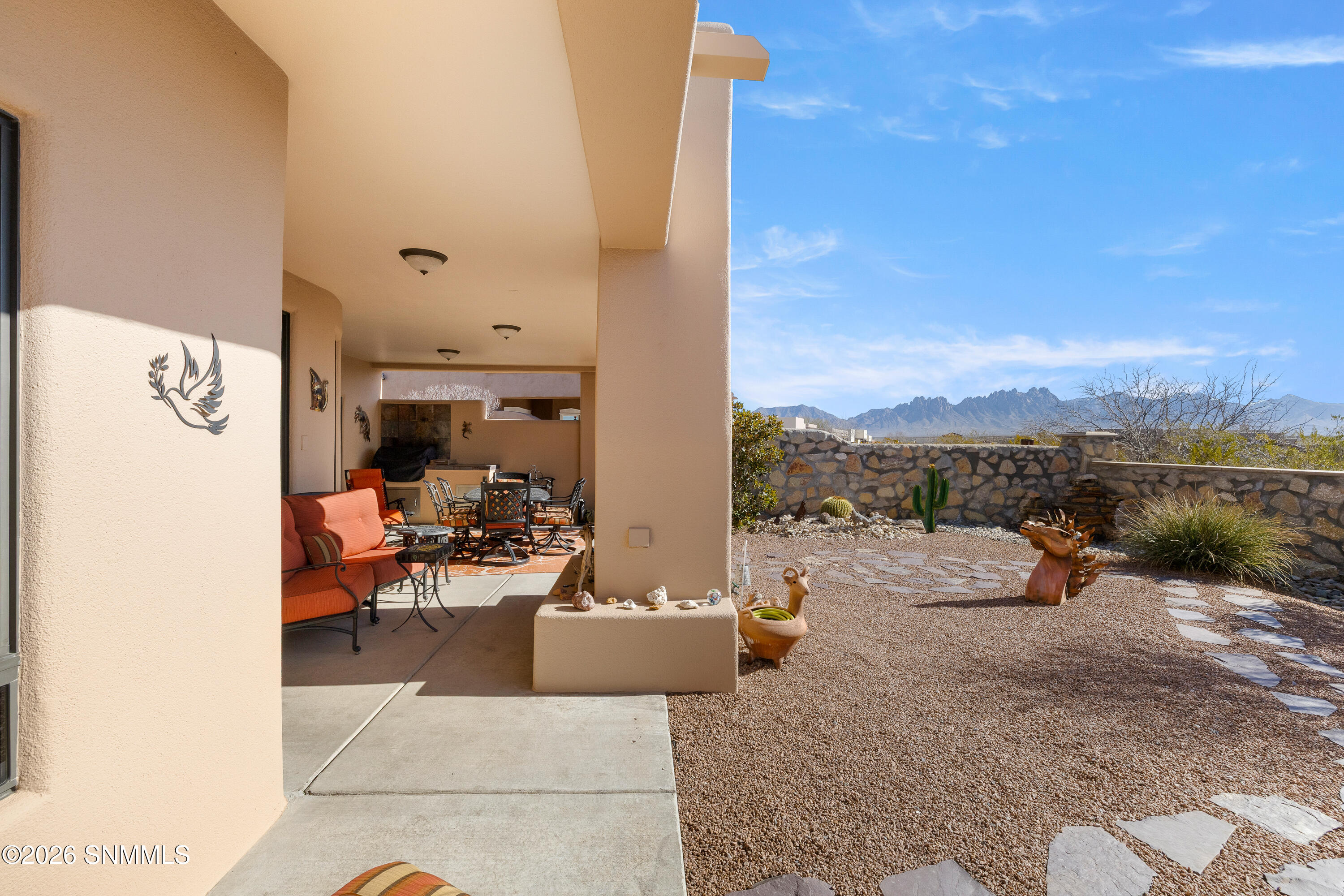 4382 -Isleta-Ct-MLS-Cama-Guy-39