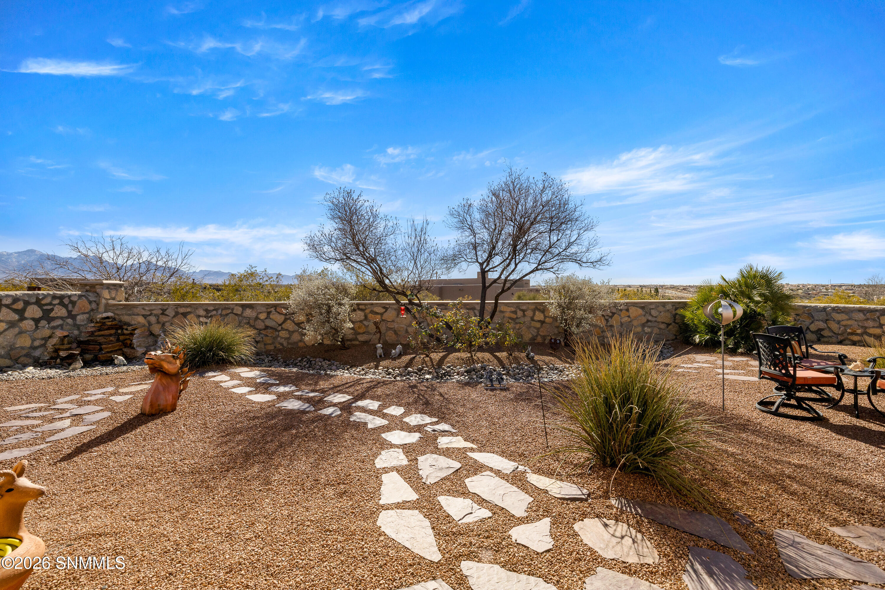 4382 -Isleta-Ct-MLS-Cama-Guy-40