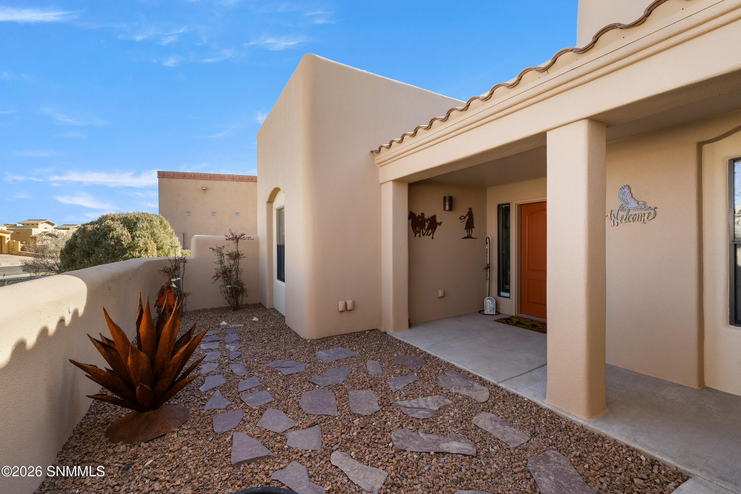 4382 -Isleta-Ct-MLS-Cama-Guy-5