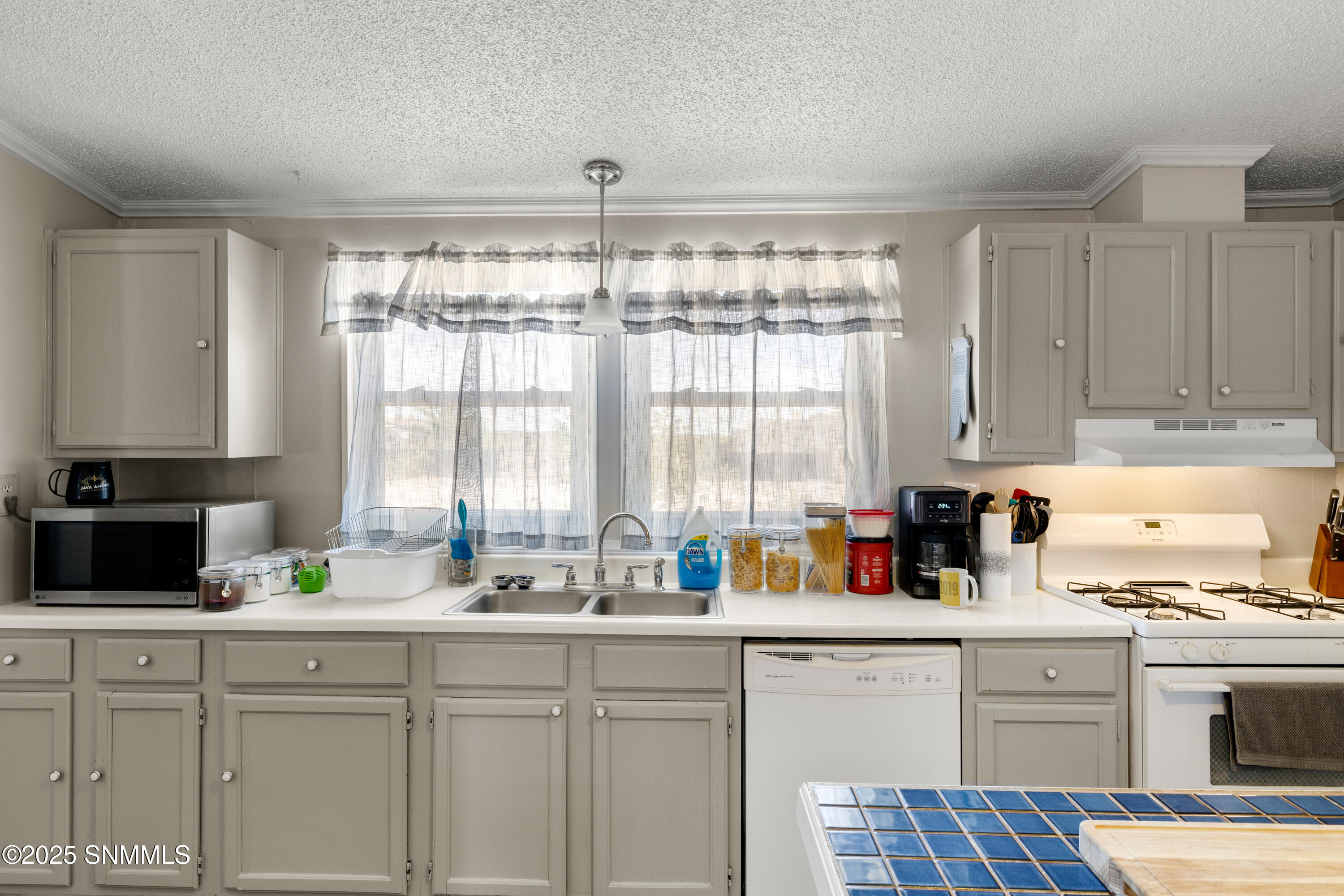 7417-Arroyo-Seco-MLS-Camera-Guy-24