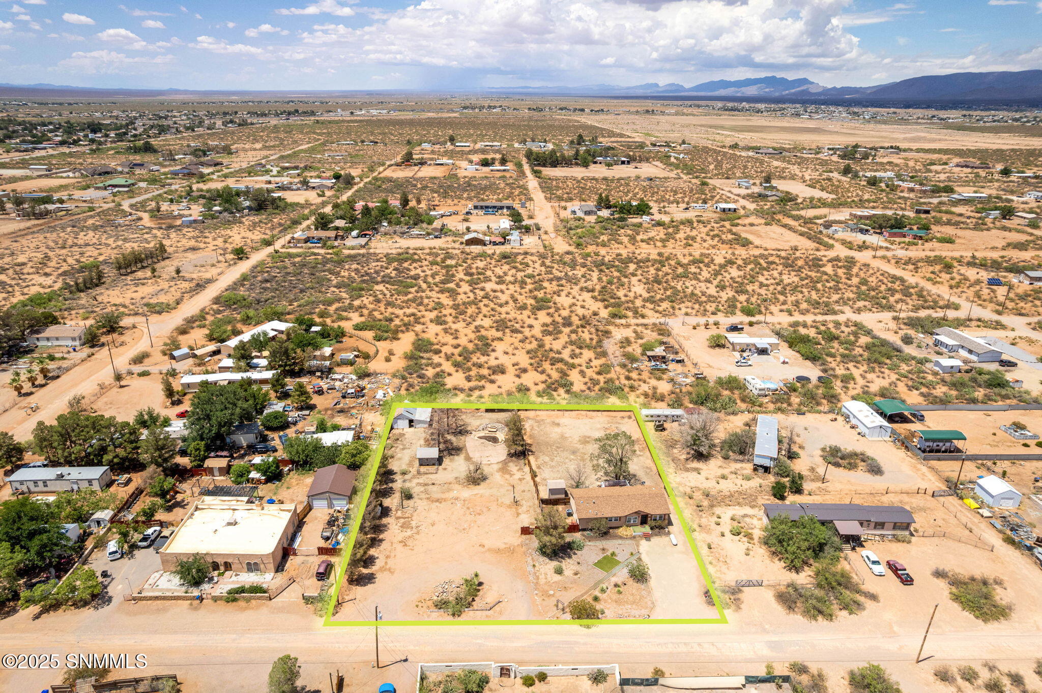 2-web-or-mls-Snappin Homes (ArroyoSeco74