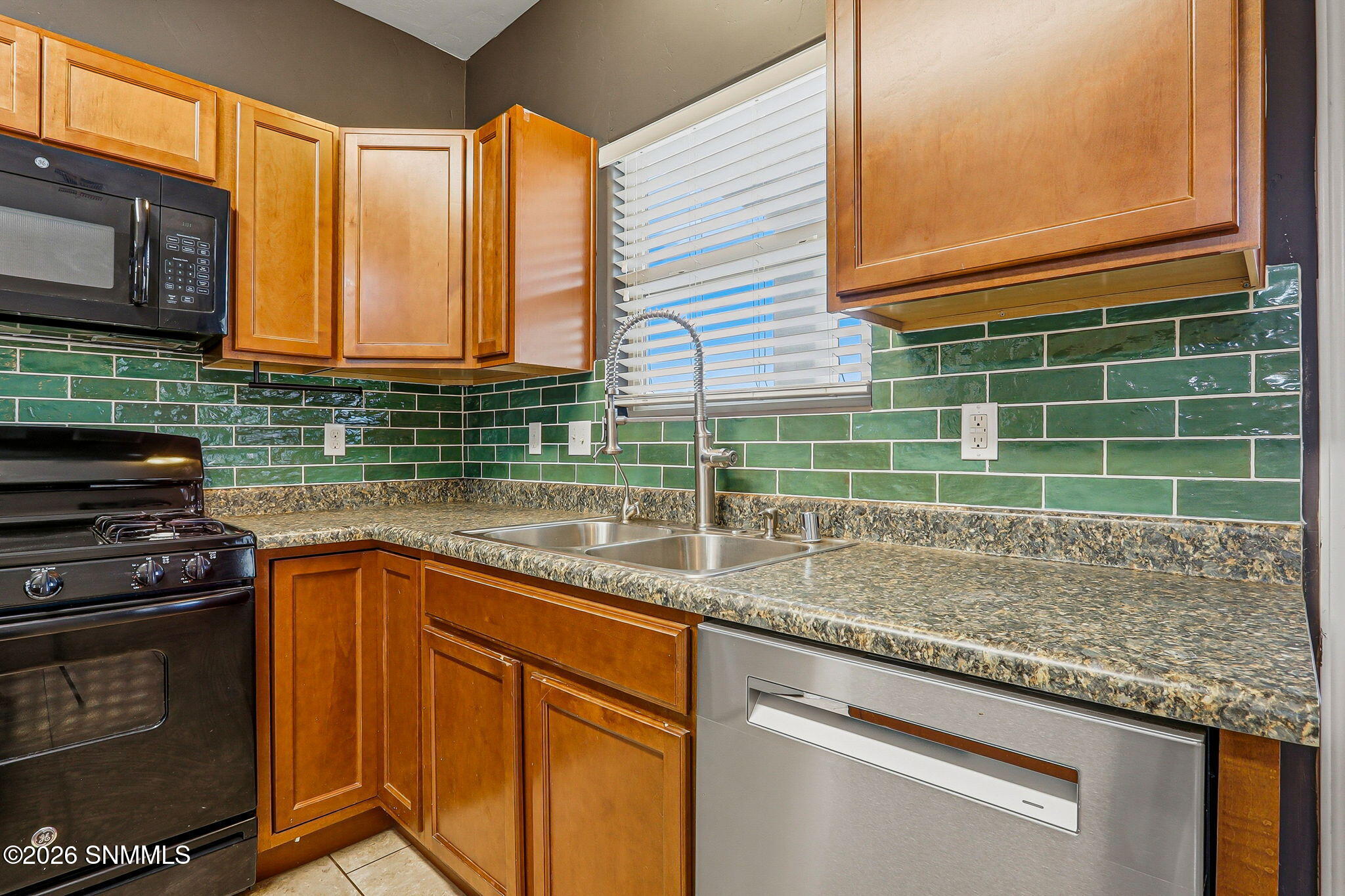 25-web-or-mls-IMG_9303_1