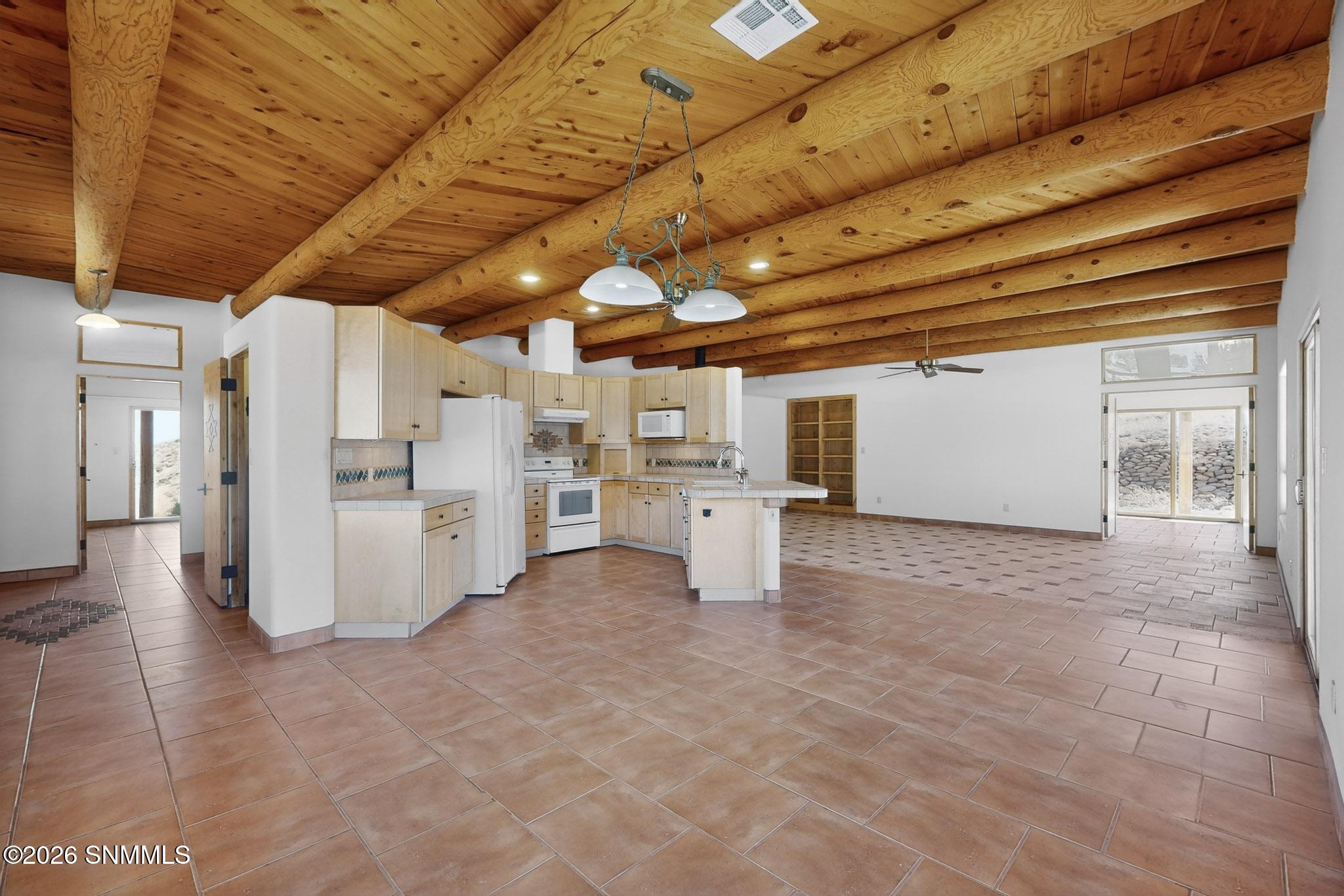 4c 28-3D-Casas-123-Victorio-Trail-013120