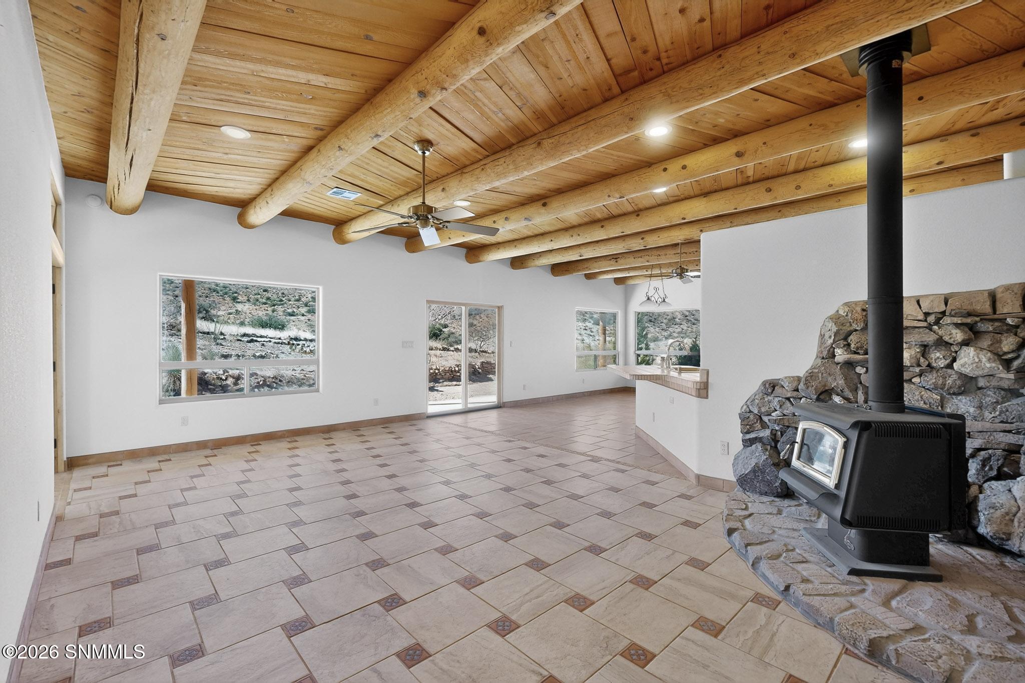 5b 25-3D-Casas-123-Victorio-Trail-013120