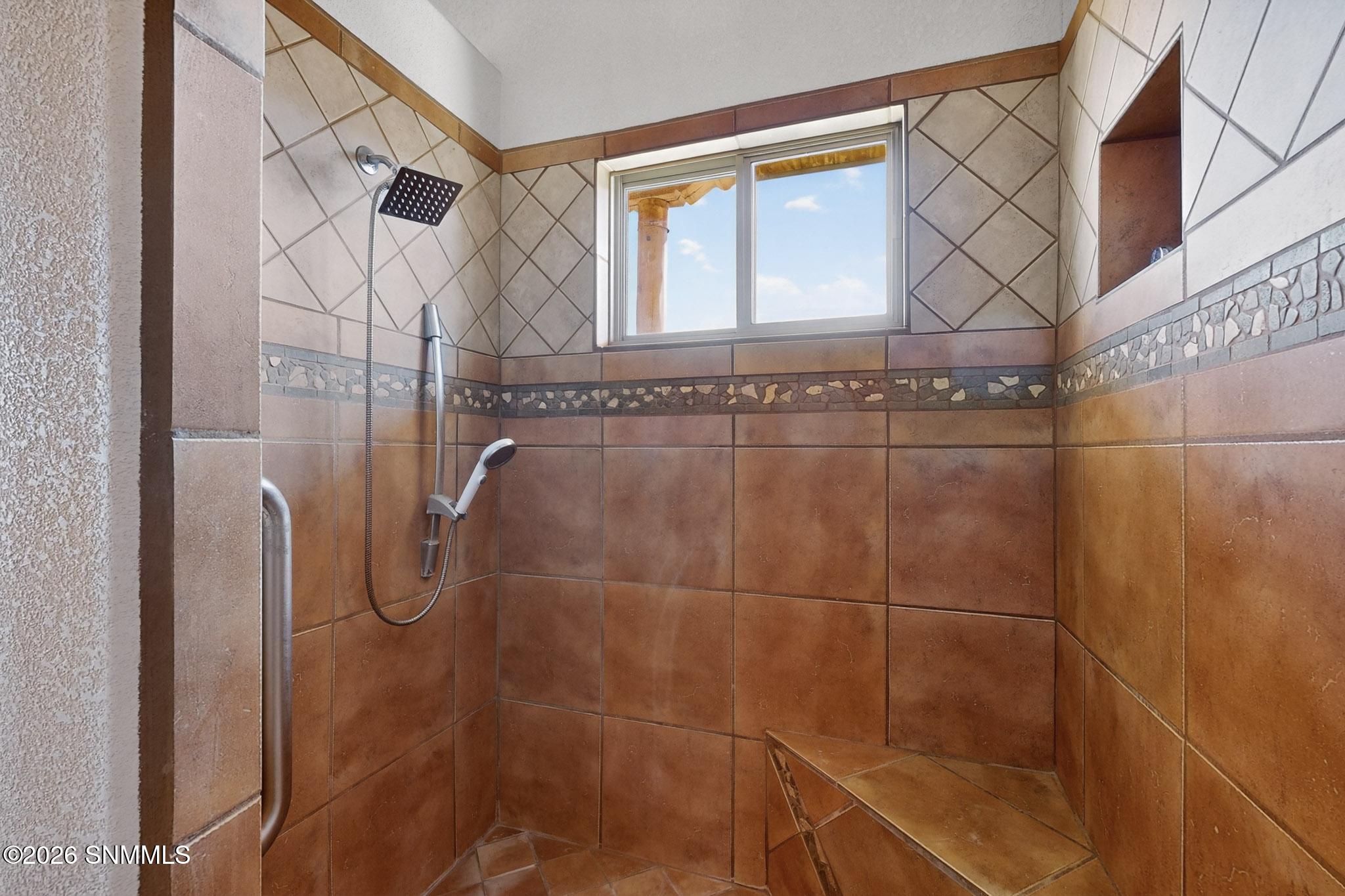 7b 40-3D-Casas-123-Victorio-Trail-013120