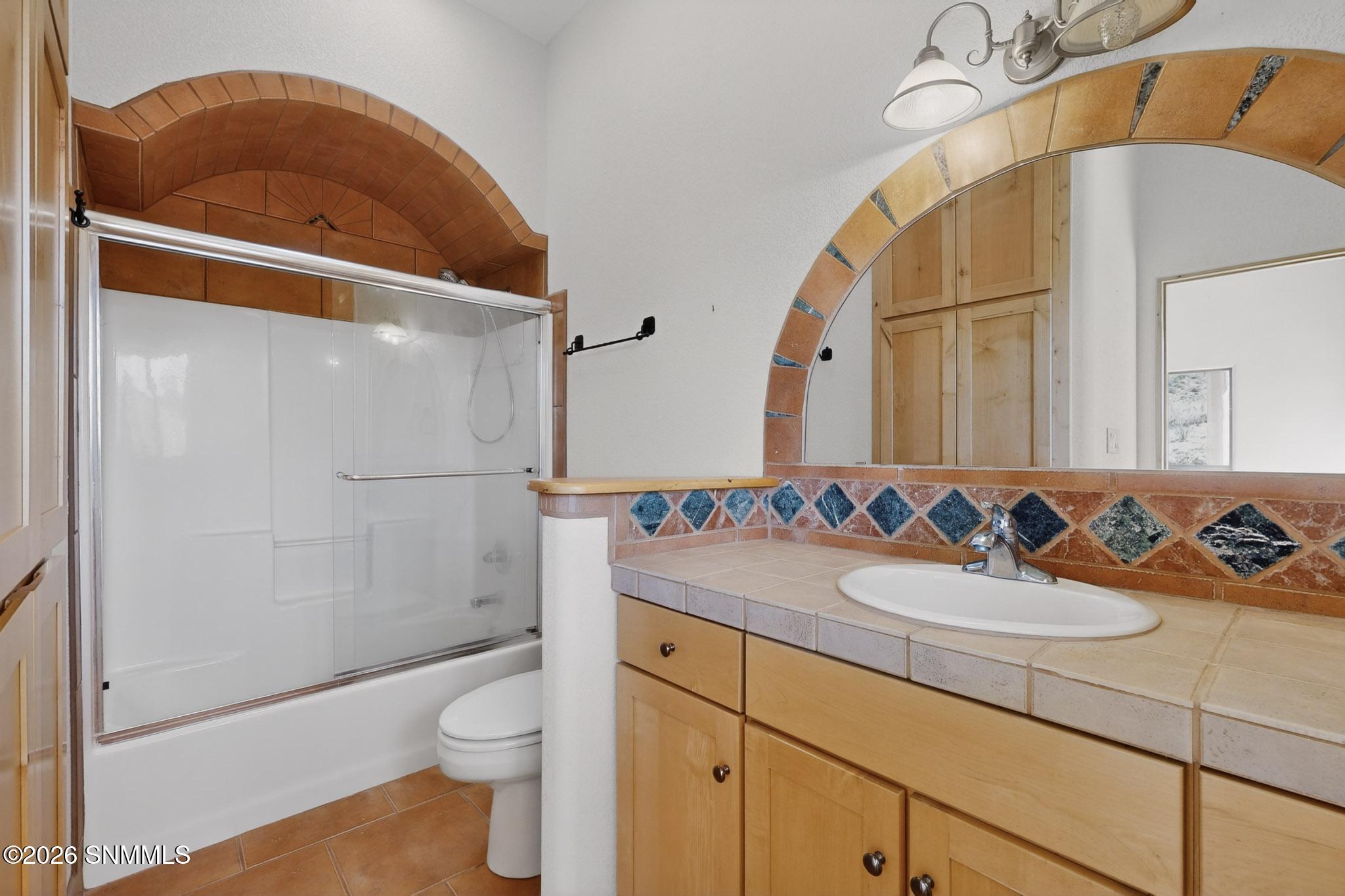 9 46-3D-Casas-123-Victorio-Trail-0131202