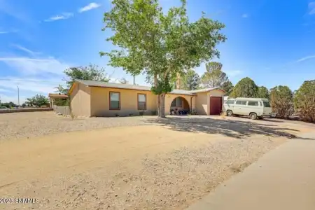 1886 Webster Avenue, Las Cruces, New Mexico 88001, 3 Bedrooms Bedrooms, ,1.75 BathroomsBathrooms,Residential,For Sale,Webster,2600345