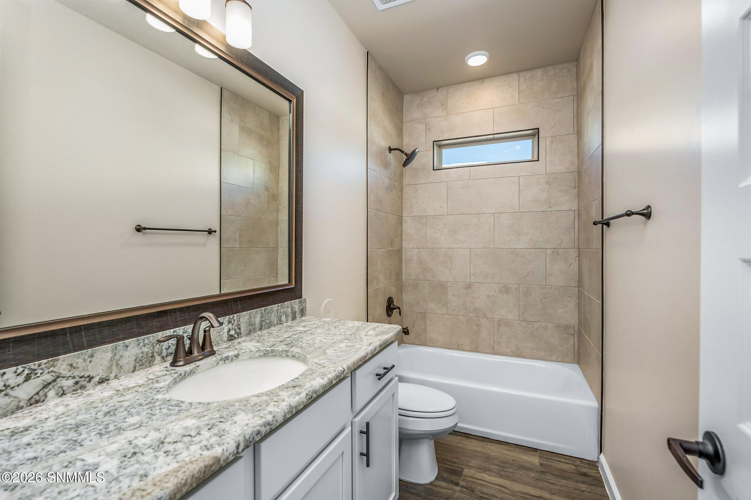 20230911161240732523000000-o