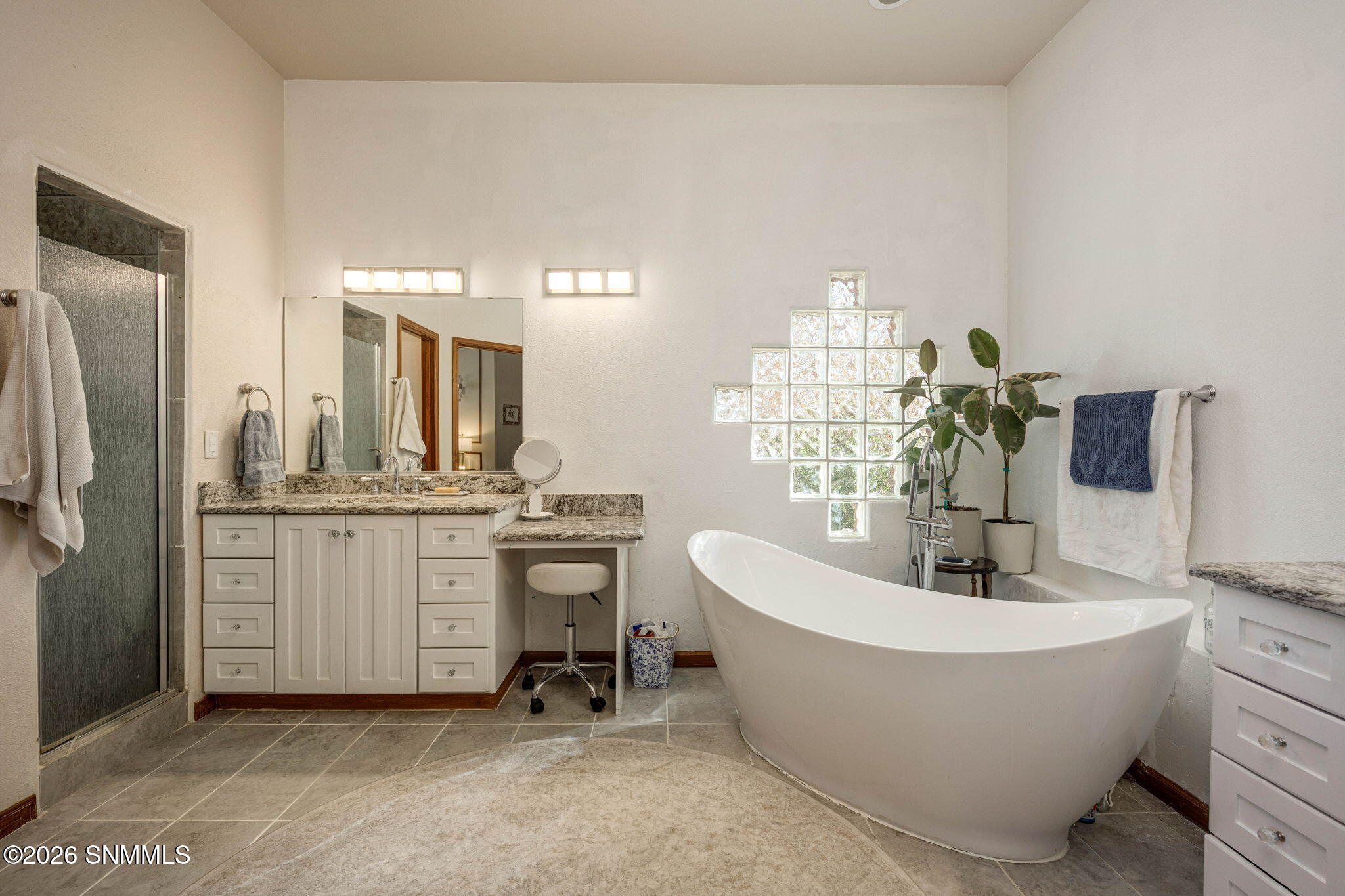 33-web-or-mls-Snappin Homes (ForestPark4