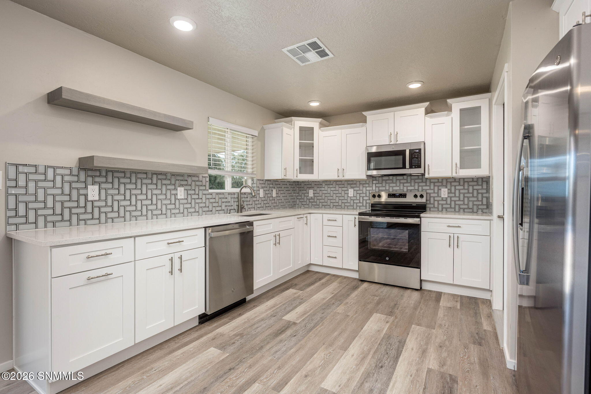 11-web-or-mls-Snappin Homes (ClaudeDove2