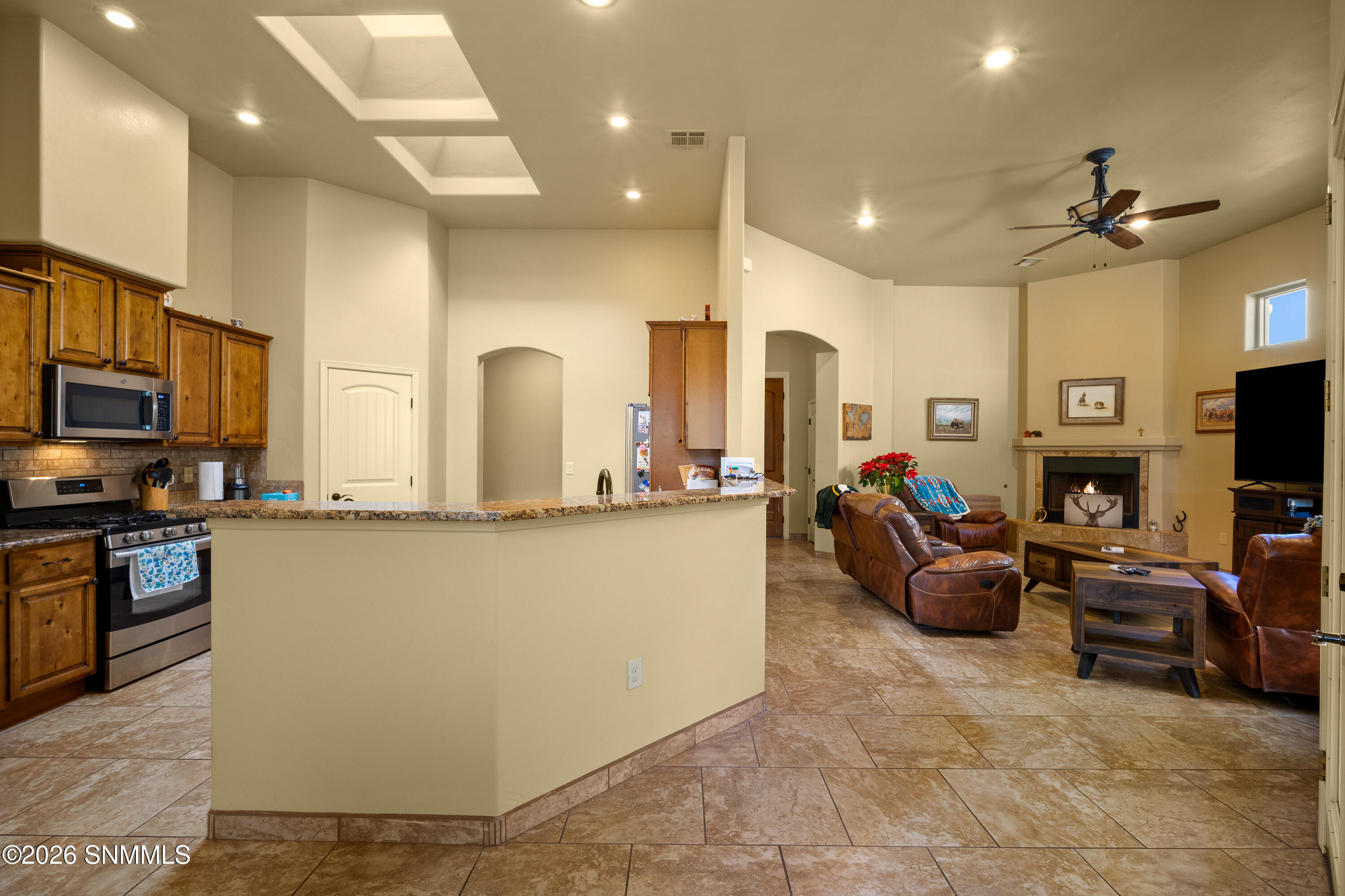 2014 -El-Presidio-Ct-MLS-Camara-Guy-20