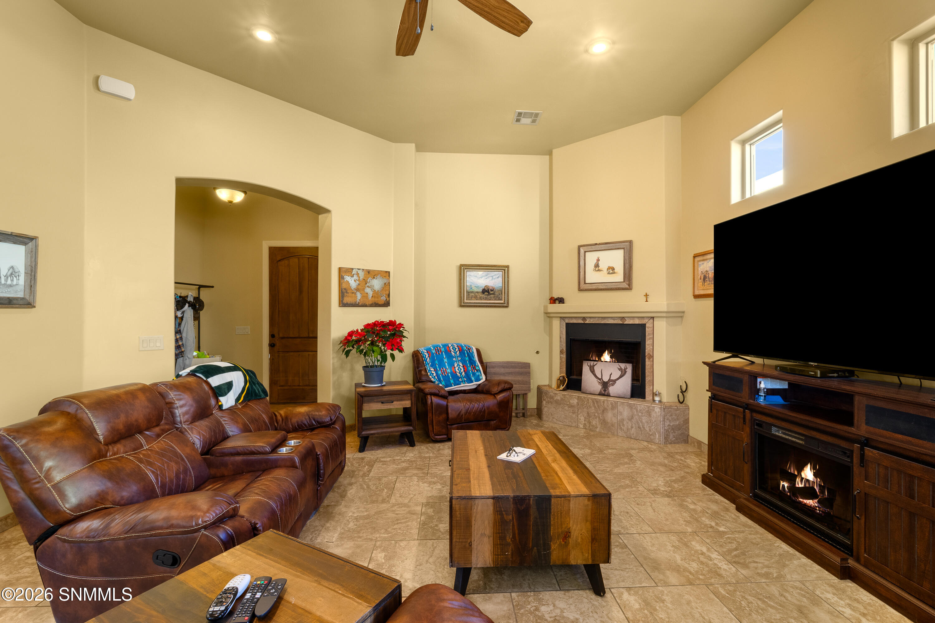 2014 -El-Presidio-Ct-MLS-Camara-Guy-22