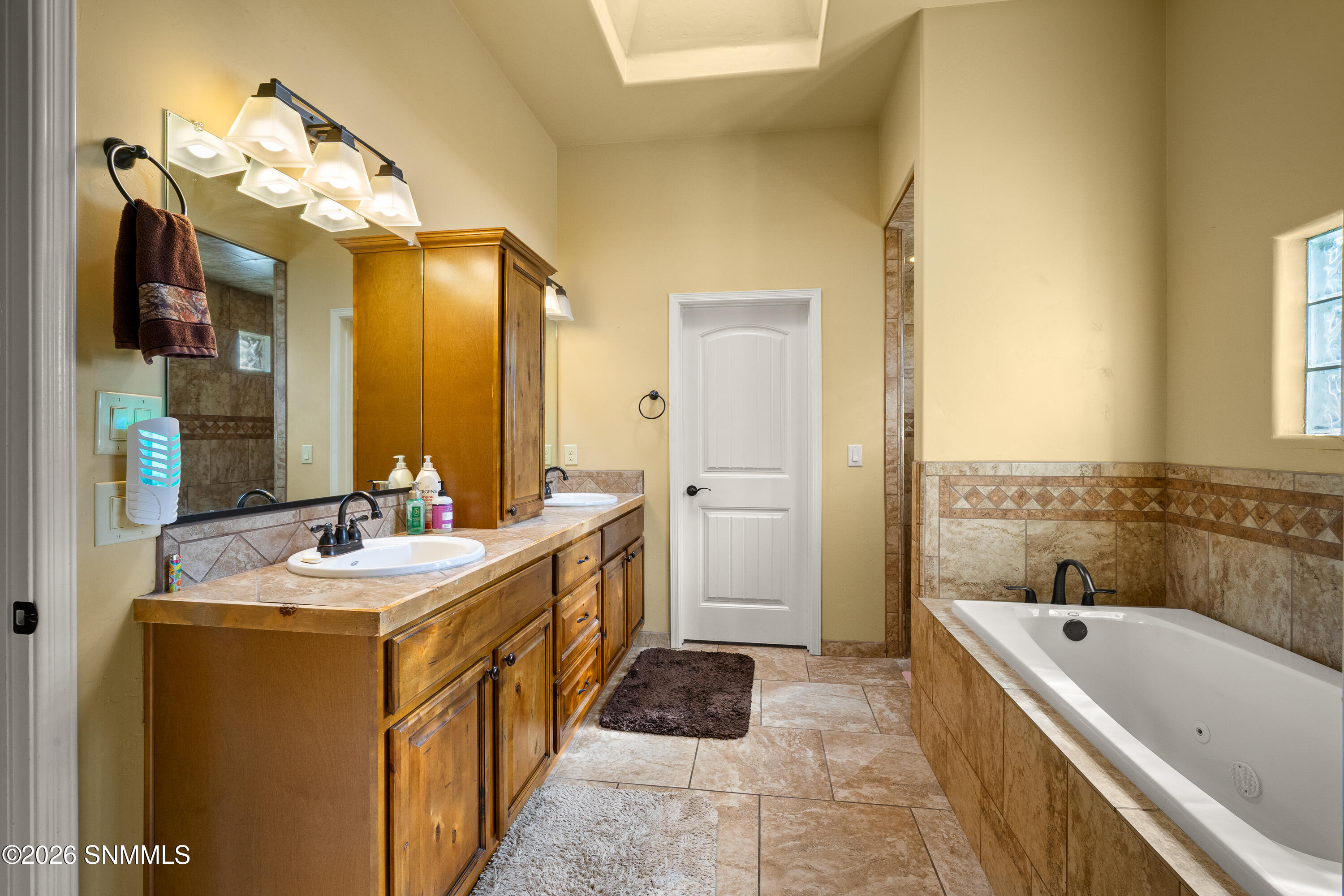 2014 -El-Presidio-Ct-MLS-Camara-Guy-29