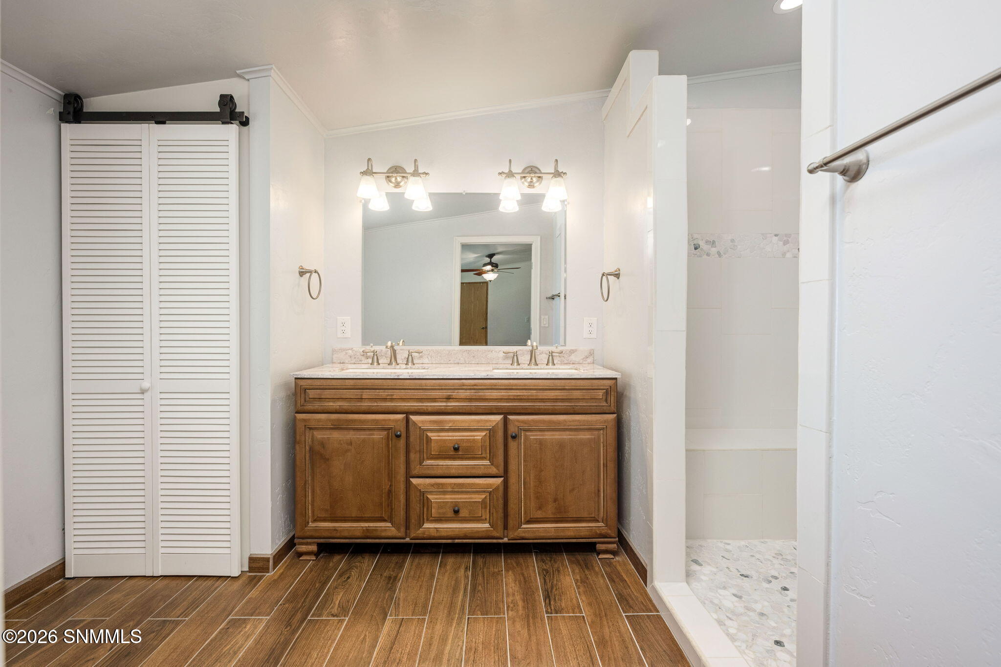 39-web-or-mls-Snappin Homes (DelRey5185)