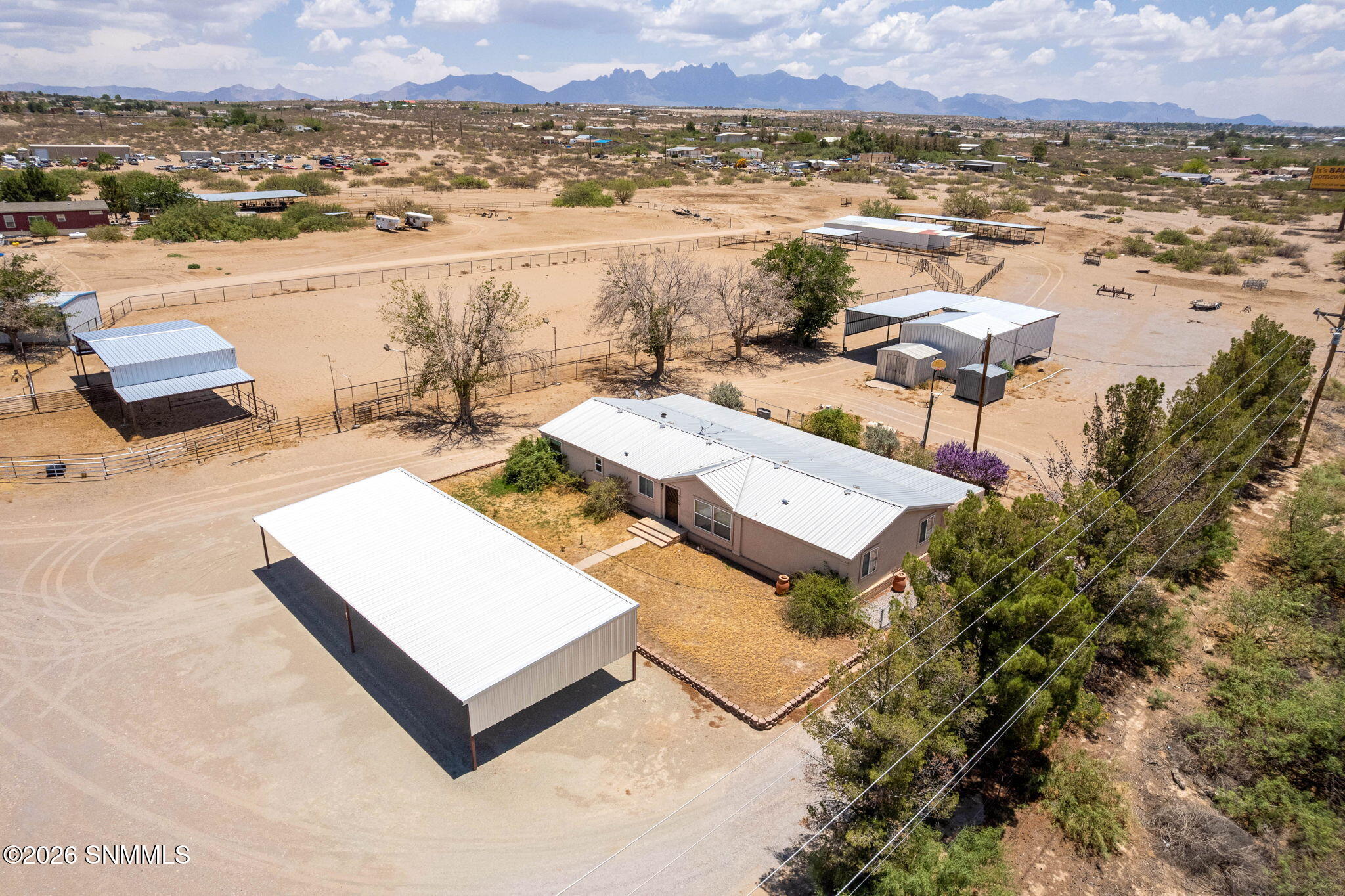 12-web-or-mls-Snappin Homes (DelRey5185)