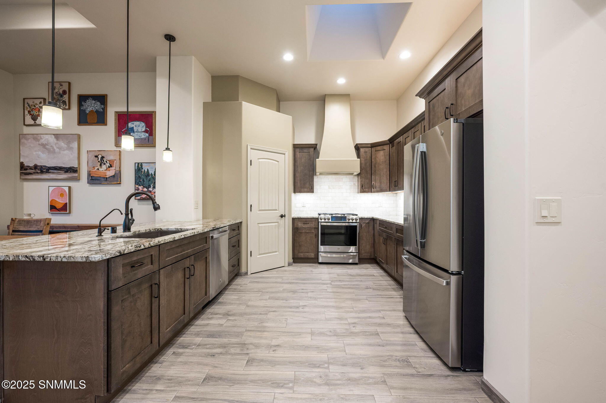 12-web-or-mls-Snappin Homes (WillowBloom