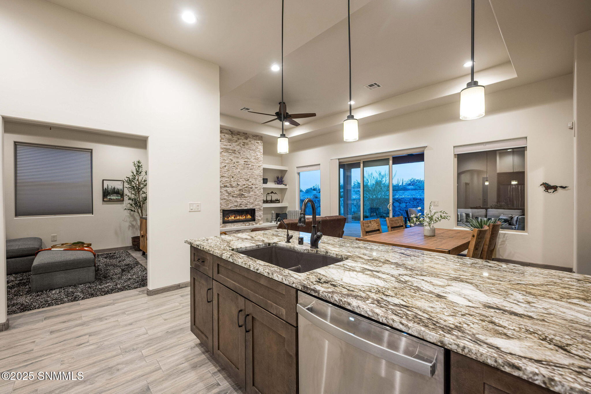 16-web-or-mls-Snappin Homes (WillowBloom