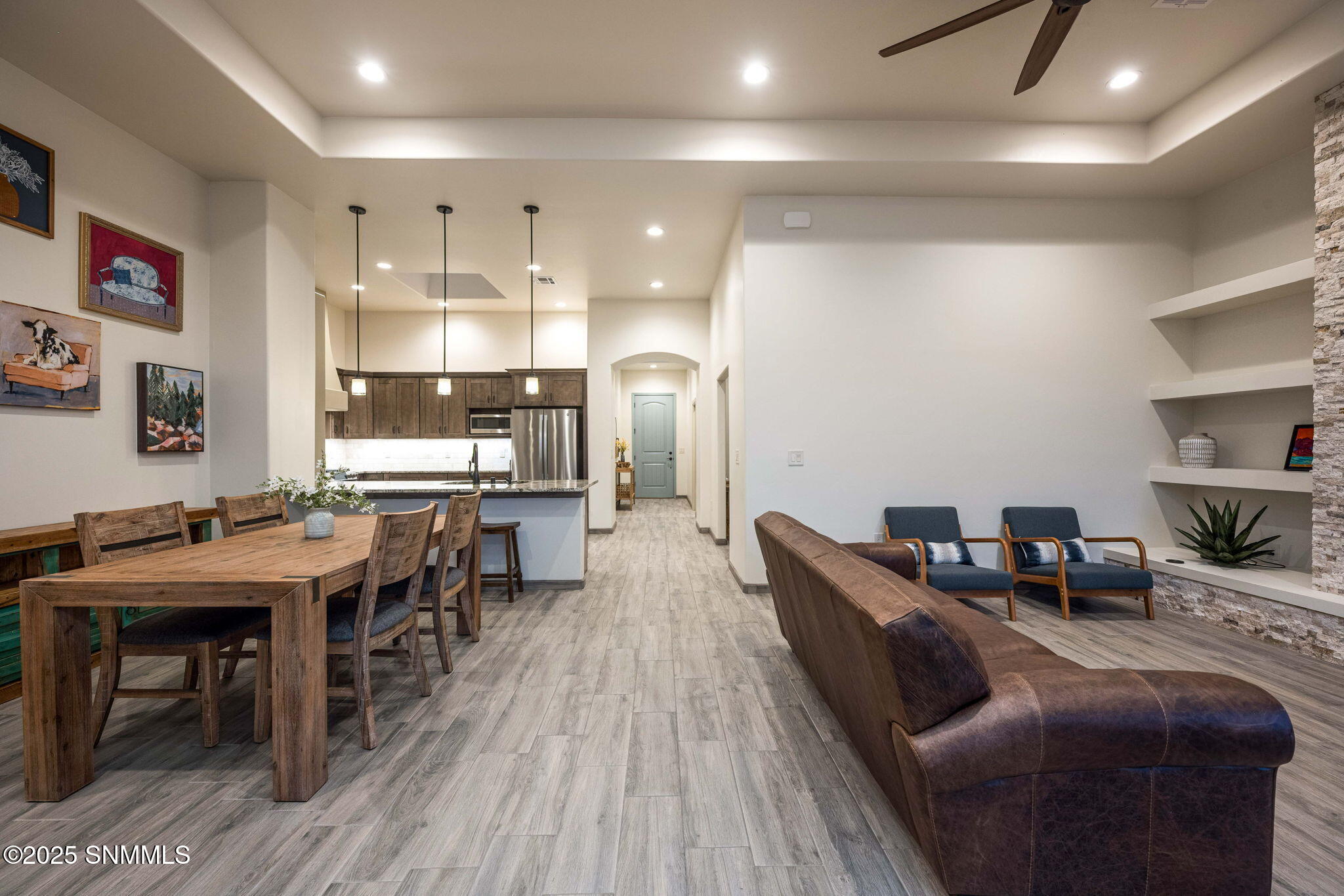 20-web-or-mls-Snappin Homes (WillowBloom