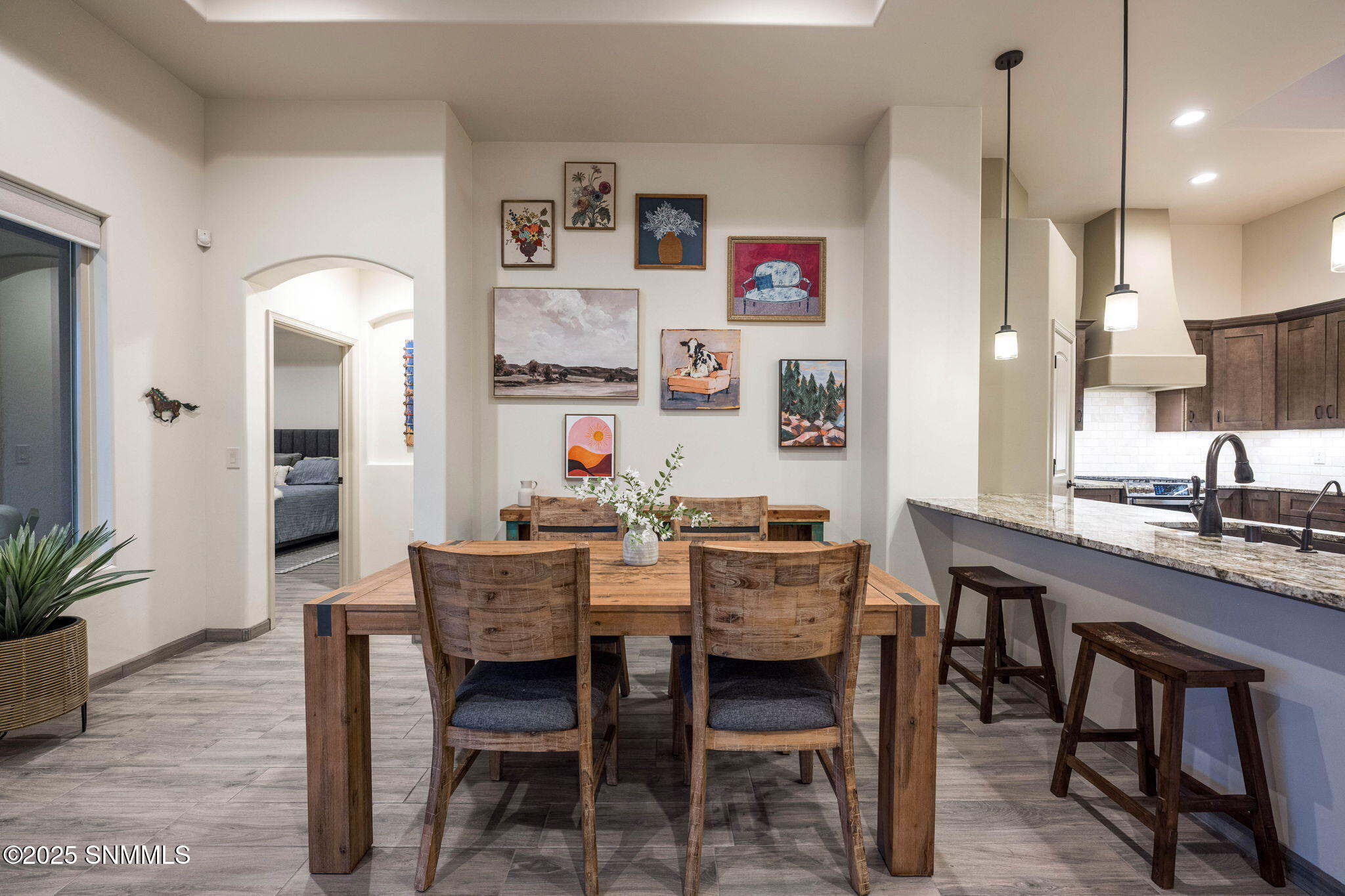 22-web-or-mls-Snappin Homes (WillowBloom