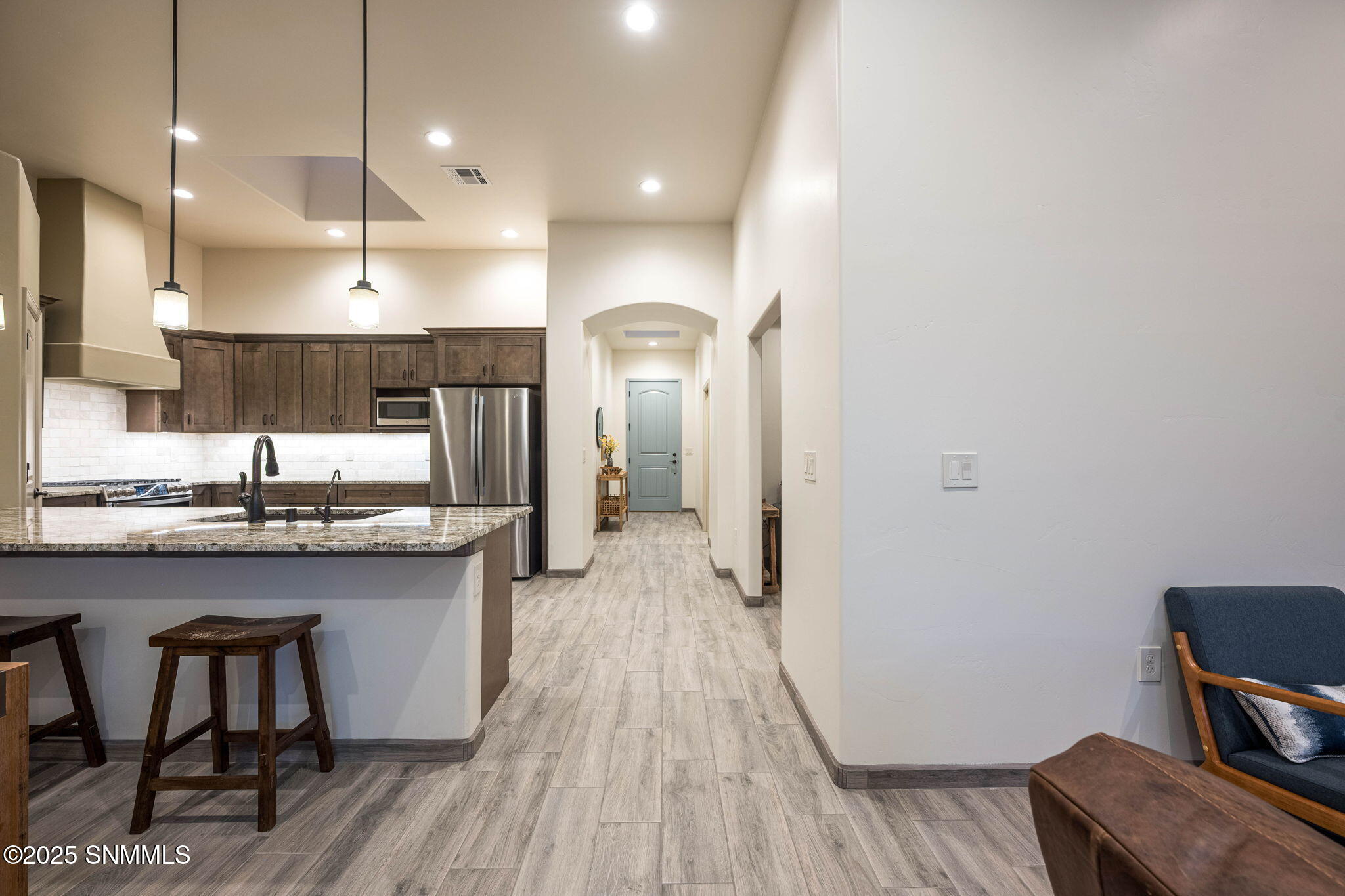 23-web-or-mls-Snappin Homes (WillowBloom