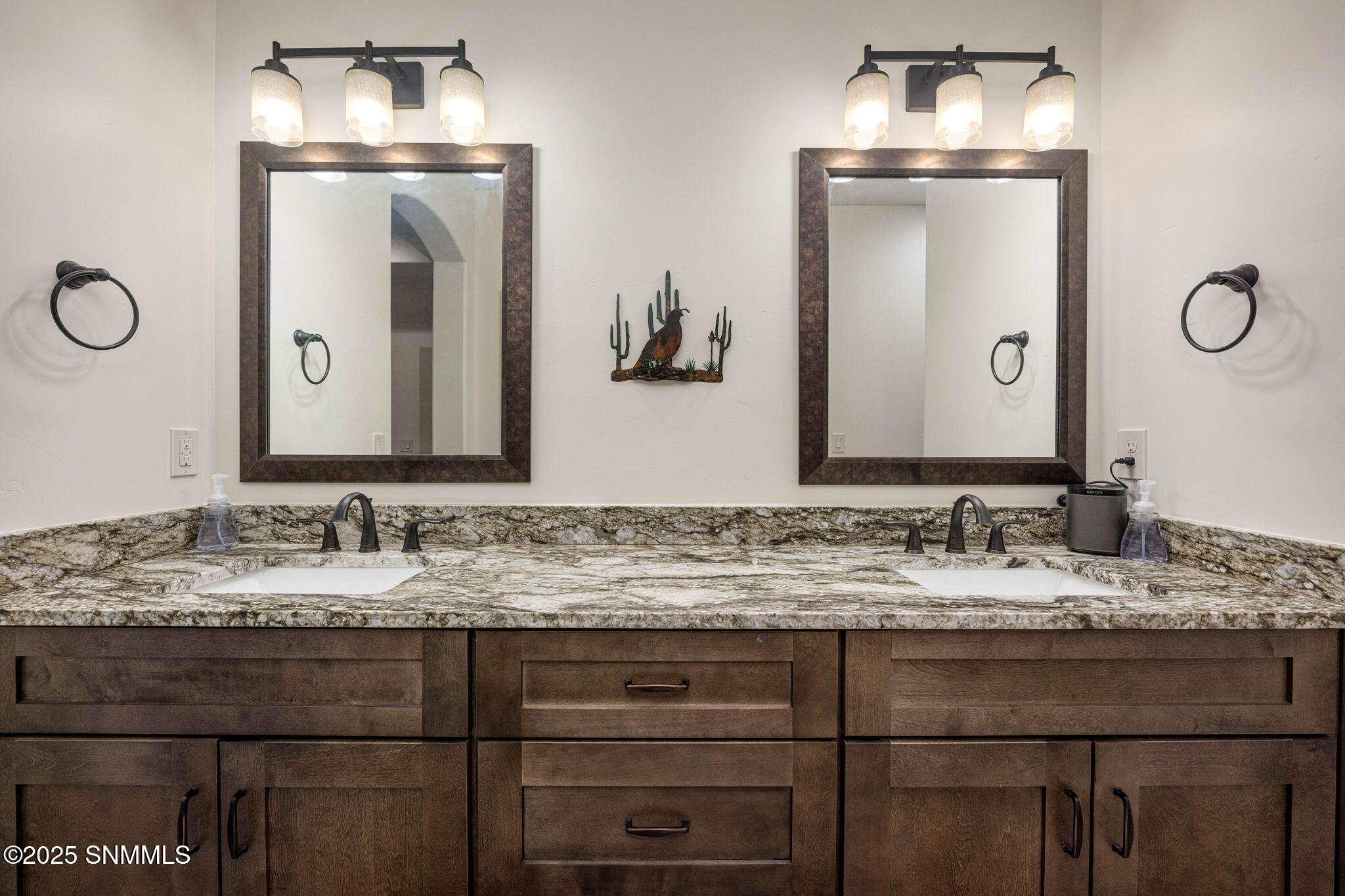 30-web-or-mls-Snappin Homes (WillowBloom