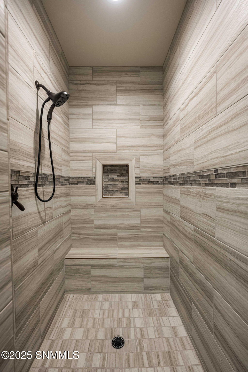 33-web-or-mls-Snappin Homes (WillowBloom