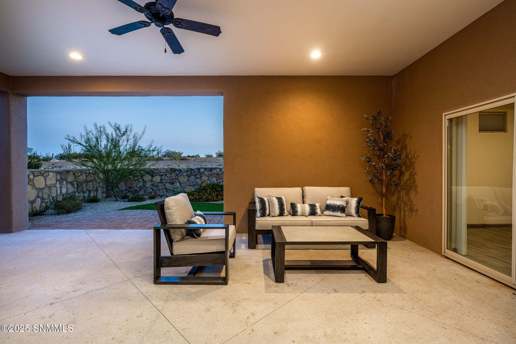 39-web-or-mls-Snappin Homes (WillowBloom