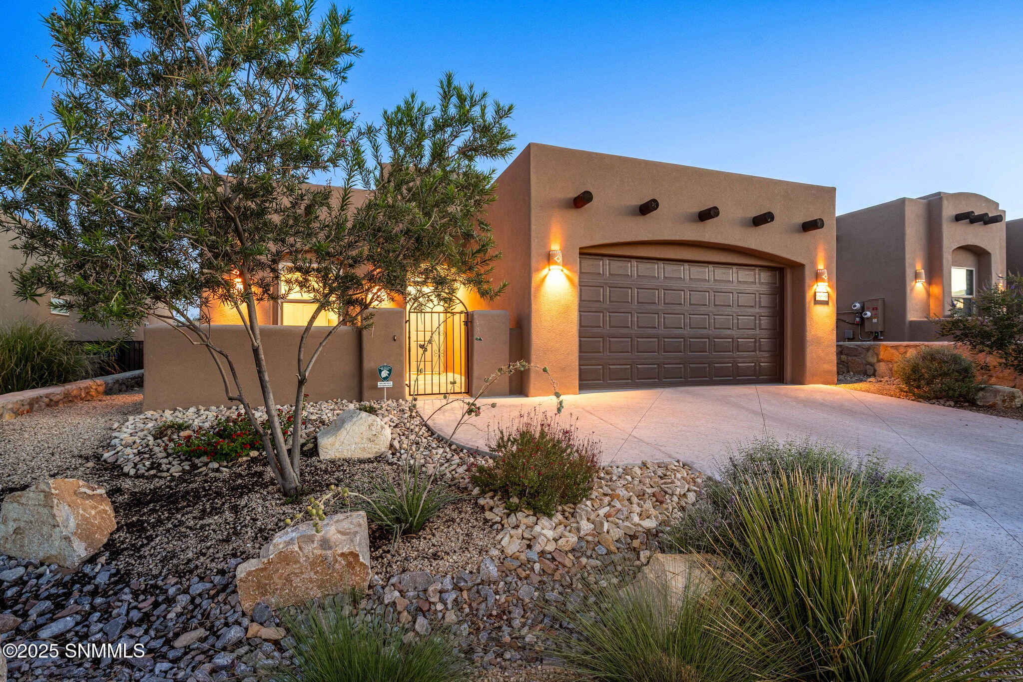 3-web-or-mls-Snappin Homes (WillowBloom8