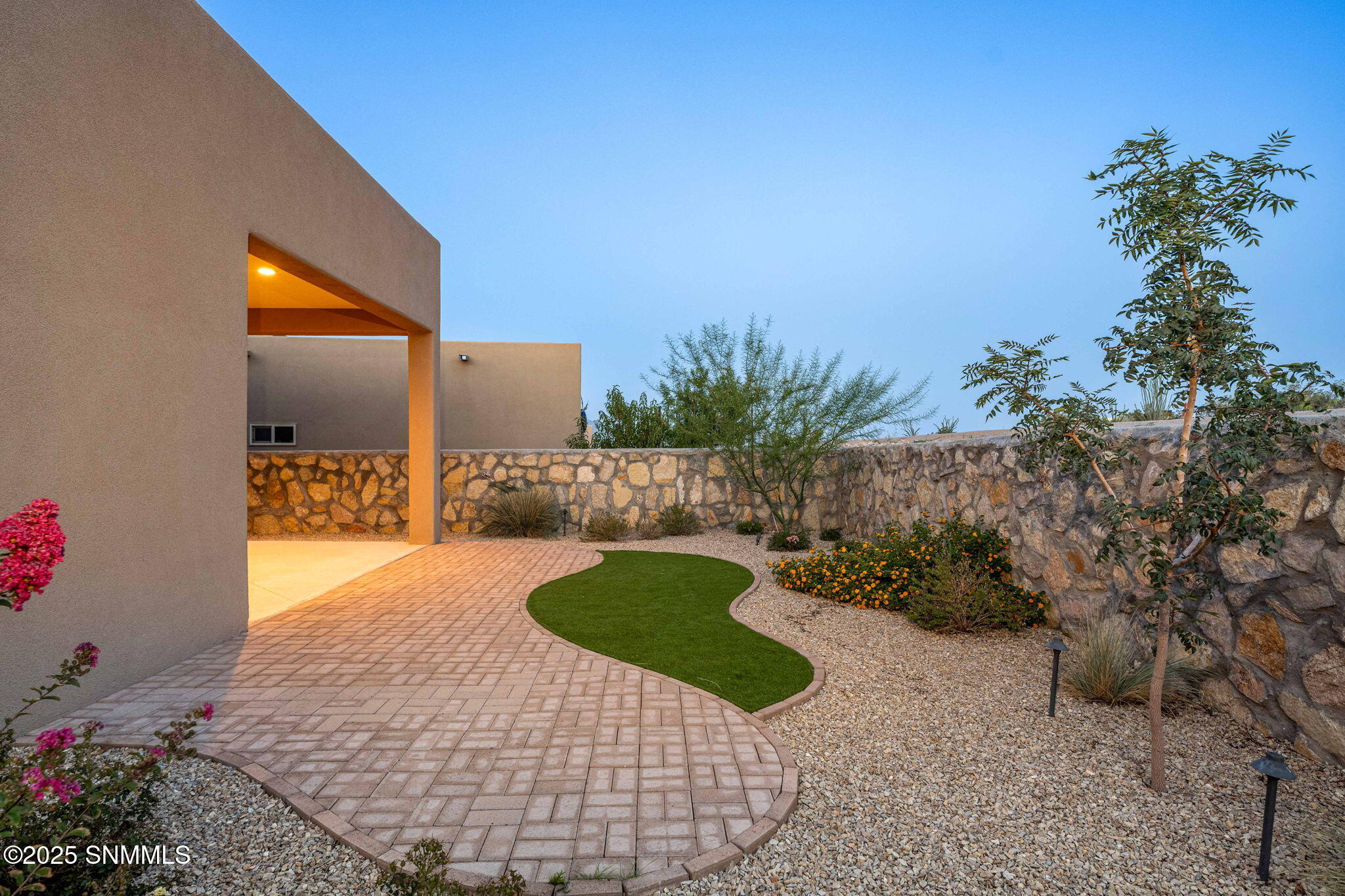 47-web-or-mls-Snappin Homes (WillowBloom