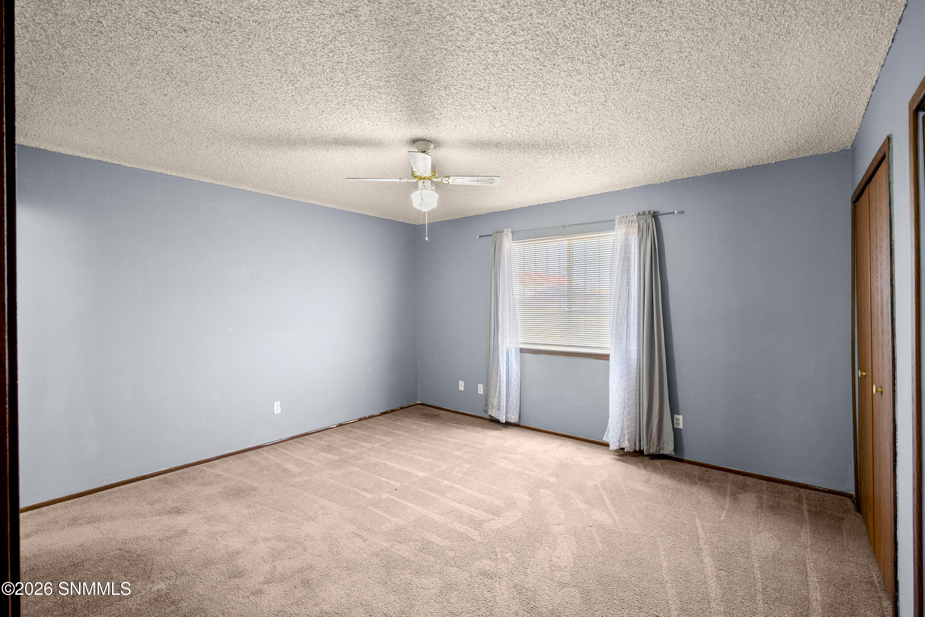 1741-Webster-MLS-Camera-Guy-9