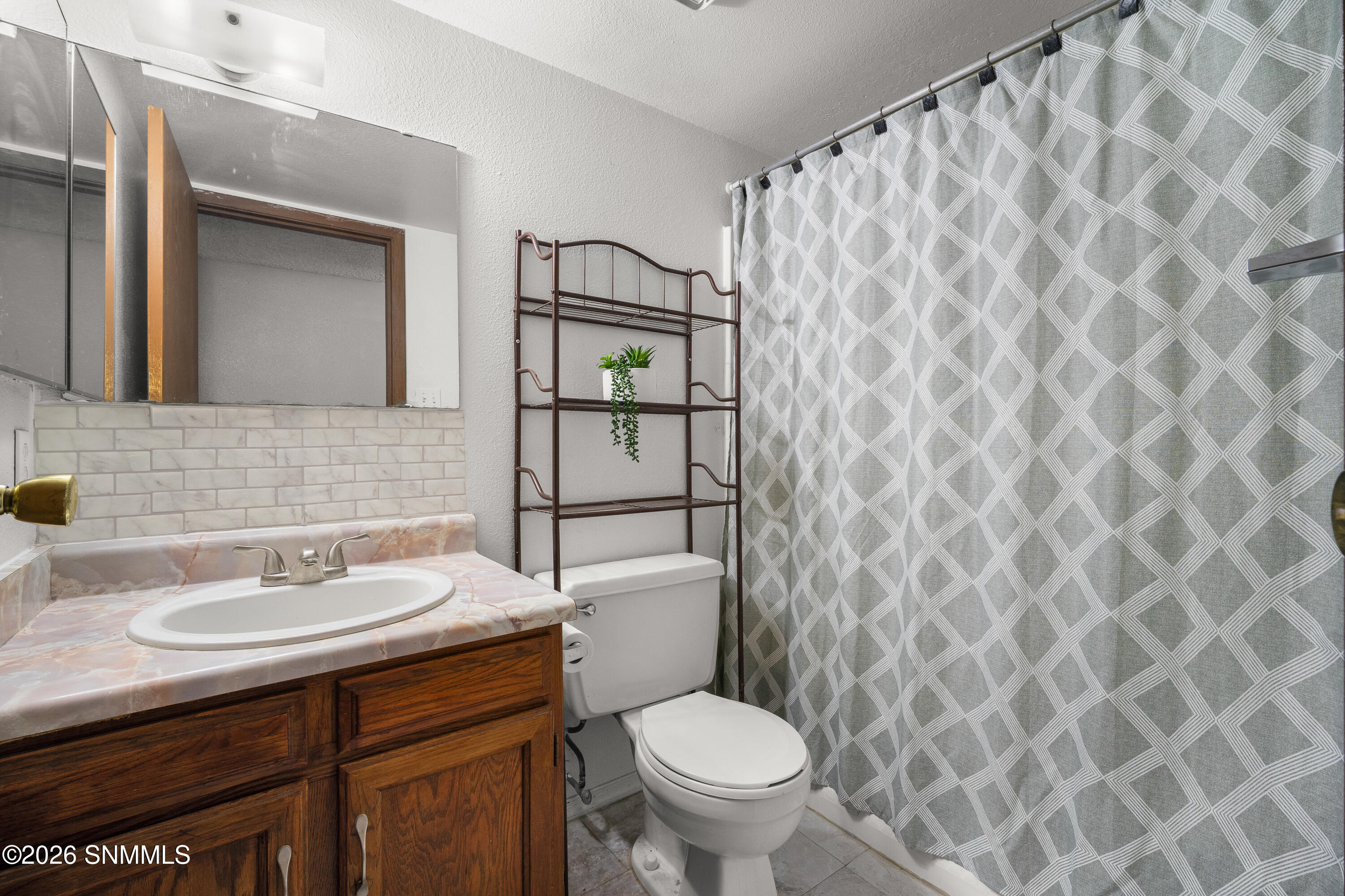 1741-Webster-MLS-Camera-Guy-14